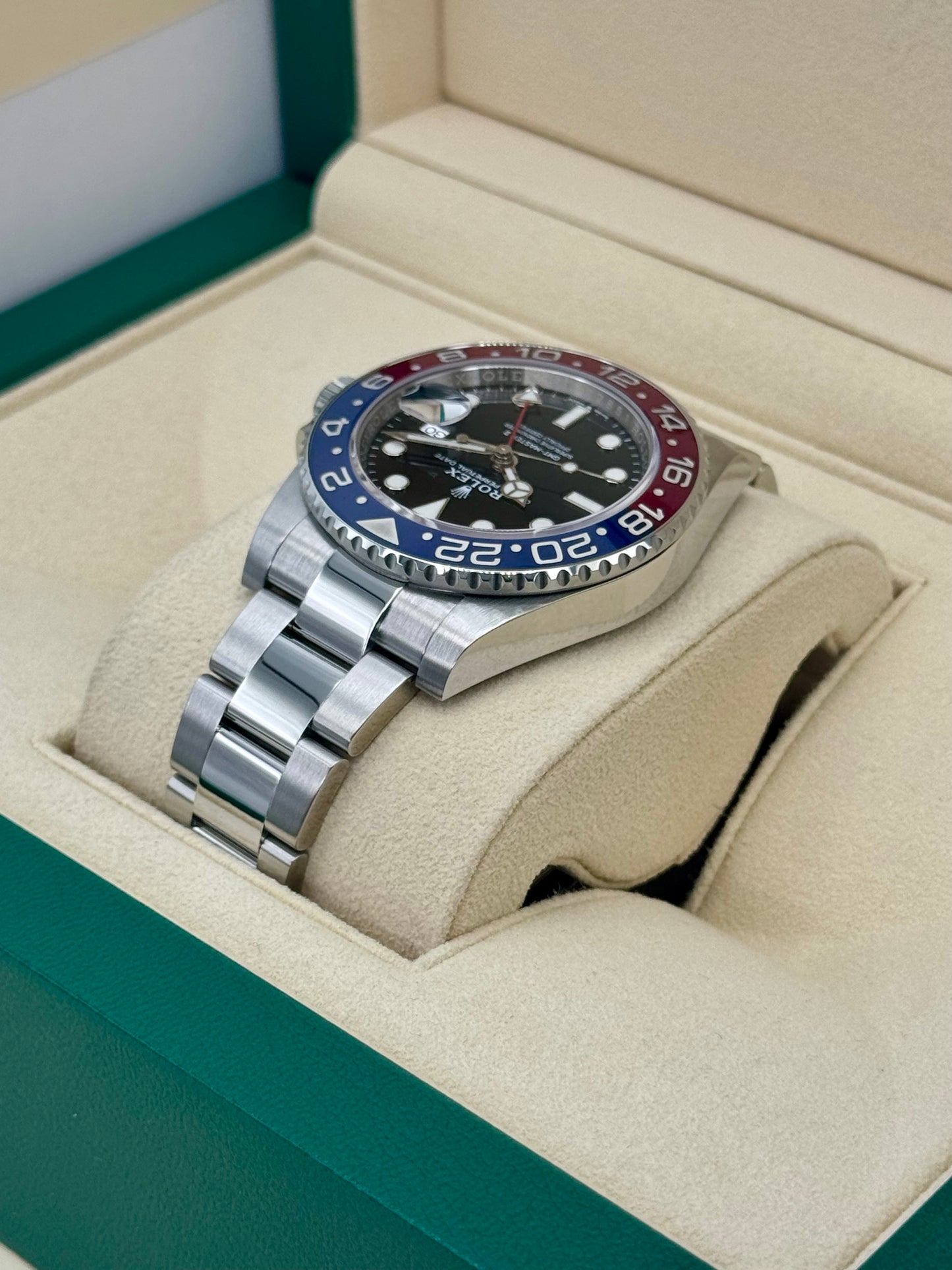 2022 Rolex GMT-Master II "Pepsi" 40mm 126710BLRO Oyster