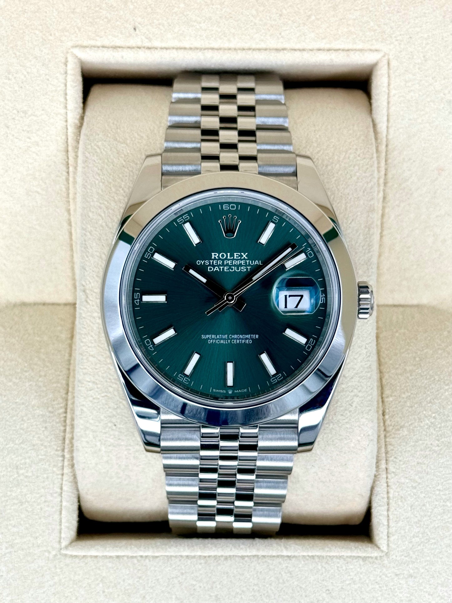 2022 Rolex Datejust 41mm 126300 Jubilee Green Dial