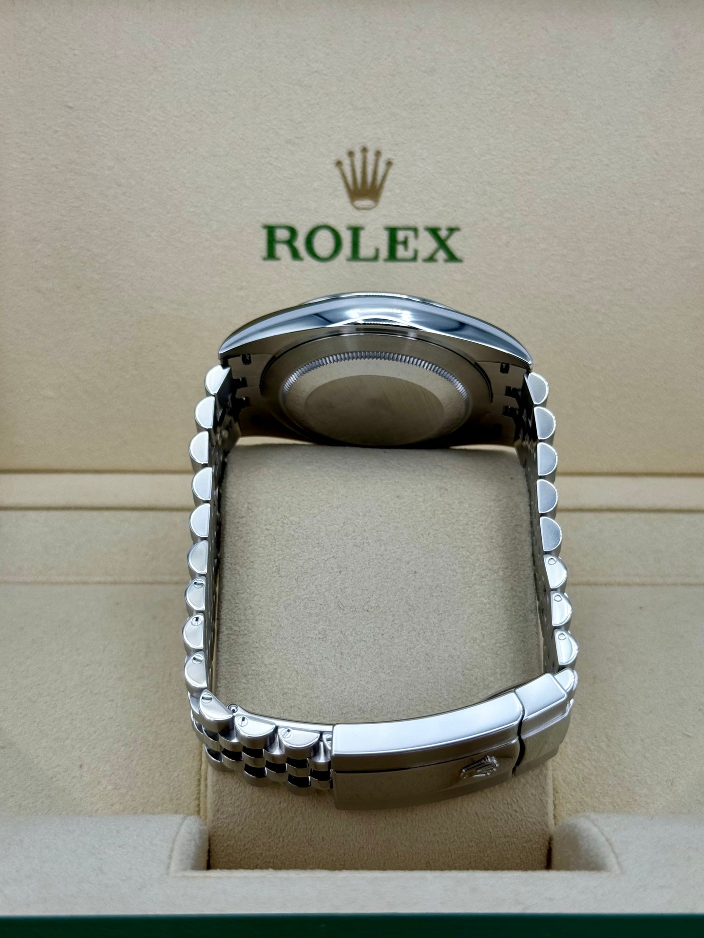 2022 Rolex Datejust 41mm 126300 Jubilee Green Dial