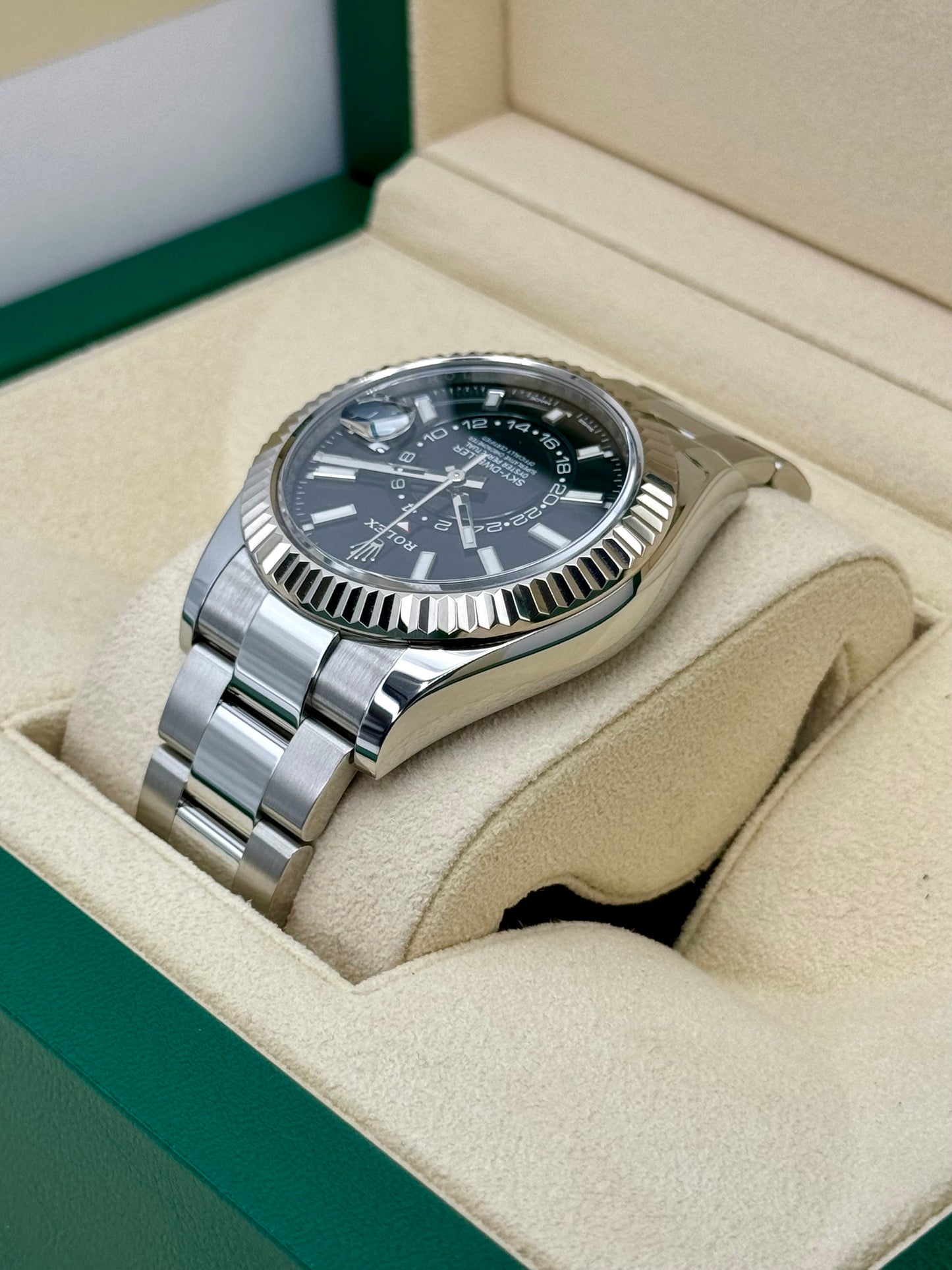 2023 Rolex Sky-Dweller 42mm 326934 Oyster Black Dial