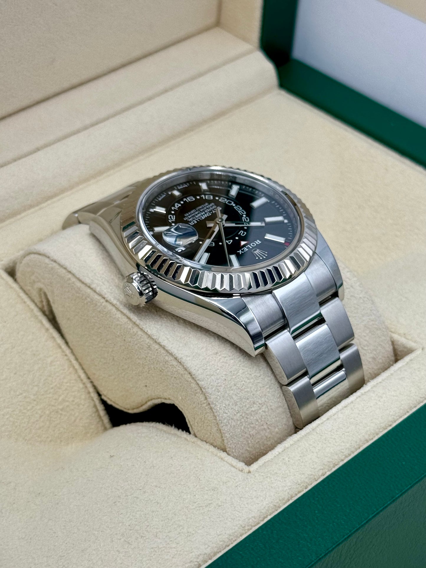 2023 Rolex Sky-Dweller 42mm 326934 Oyster Black Dial