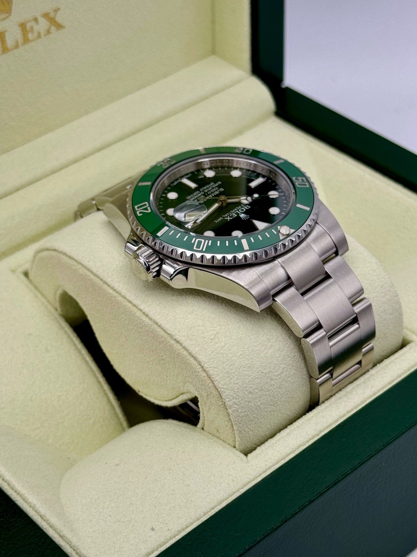 2013 Rolex Submariner "Hulk" 40mm 116610LV Green Dial