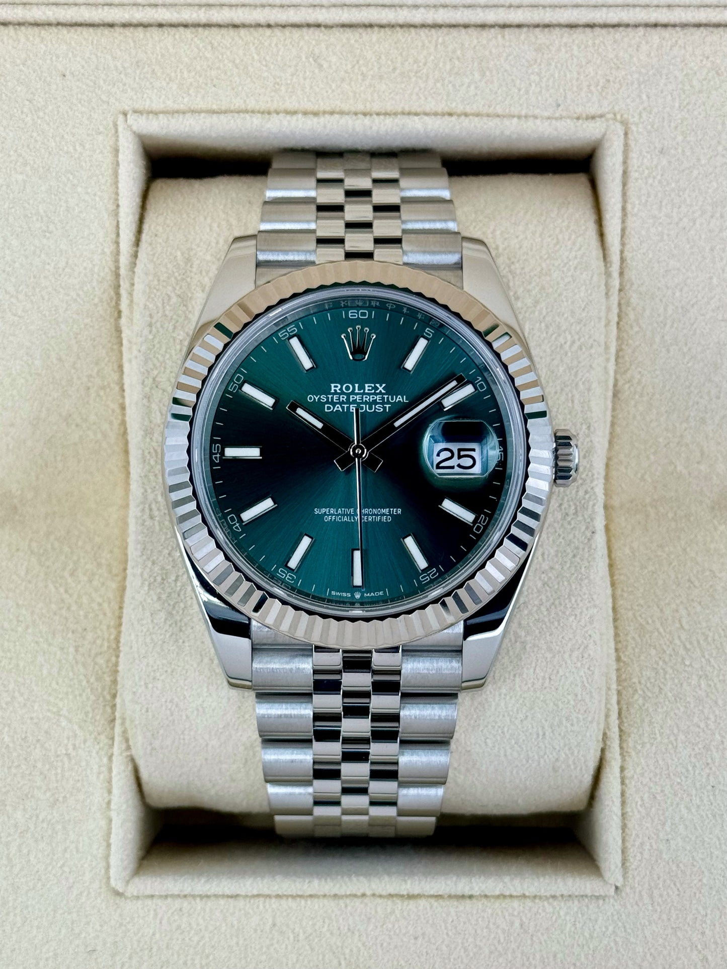 2023 Rolex Datejust 41mm 126334 Stainless Steel Jubilee Green Dial