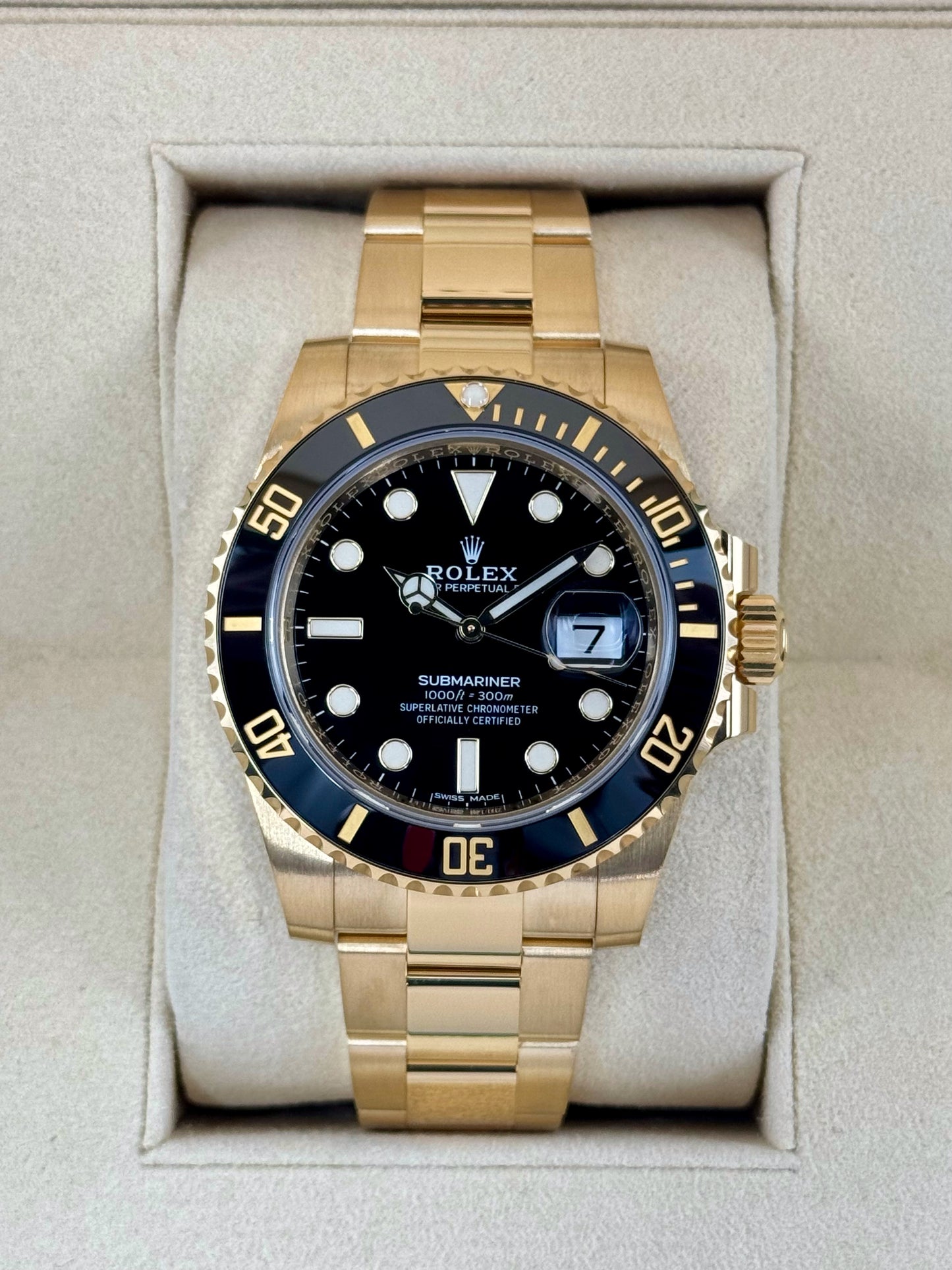 2020 Rolex Submariner 40mm 116618LN 18K Yellow Gold Black Dial