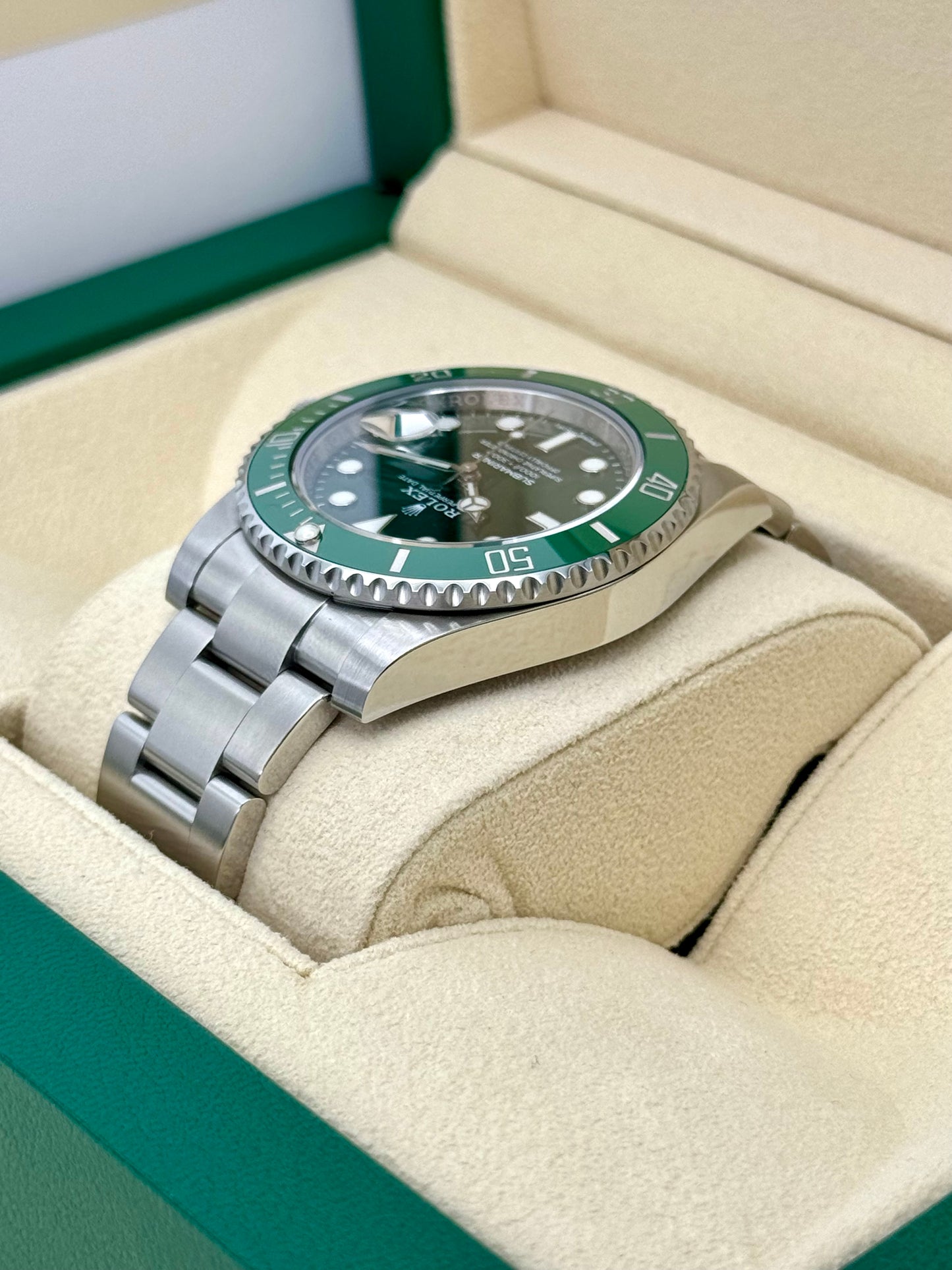 2019 Rolex Submariner "Hulk" 40mm 116610LV Green Dial - MyWatchLLC