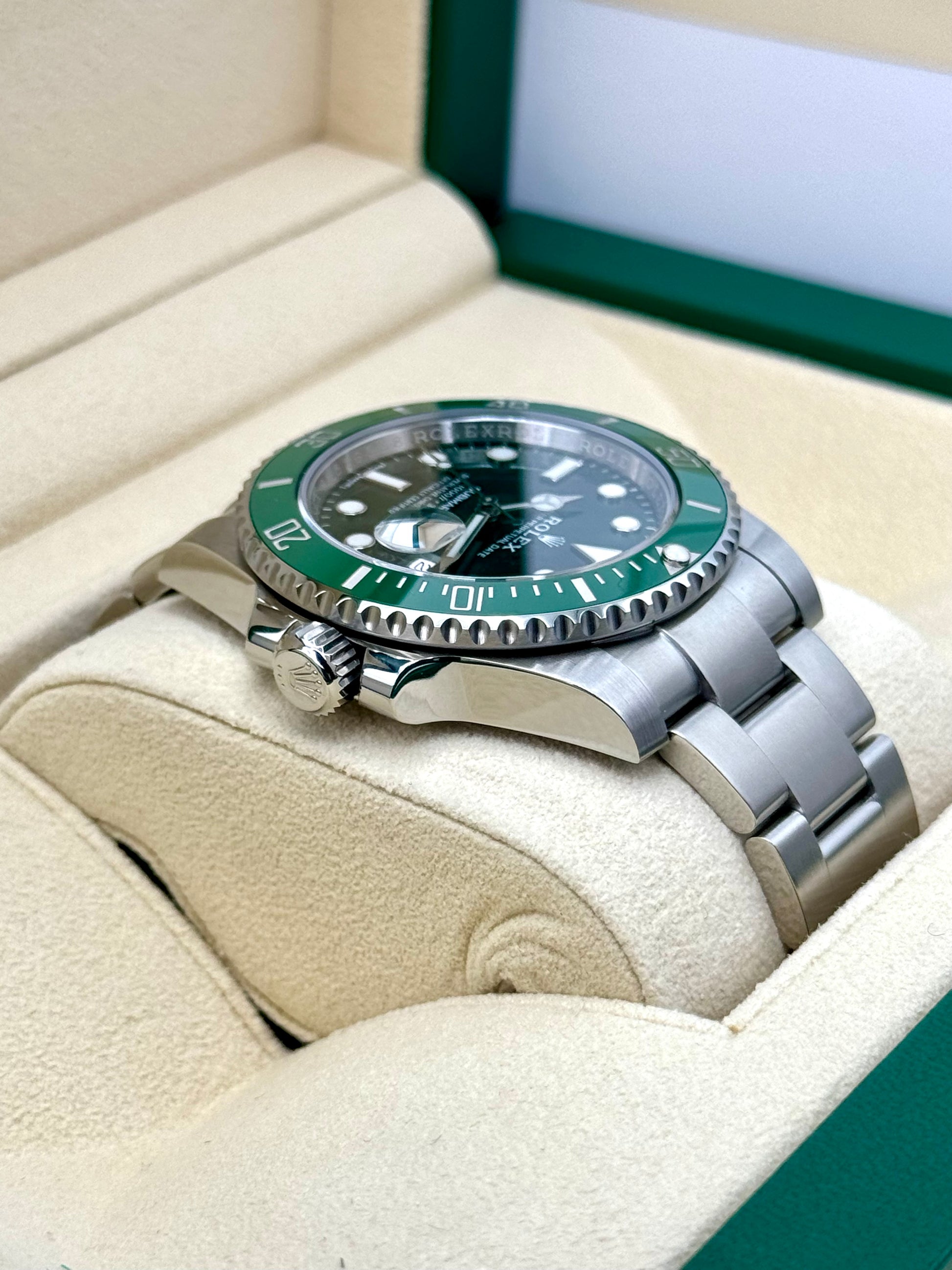 2019 Rolex Submariner "Hulk" 40mm 116610LV Green Dial - MyWatchLLC