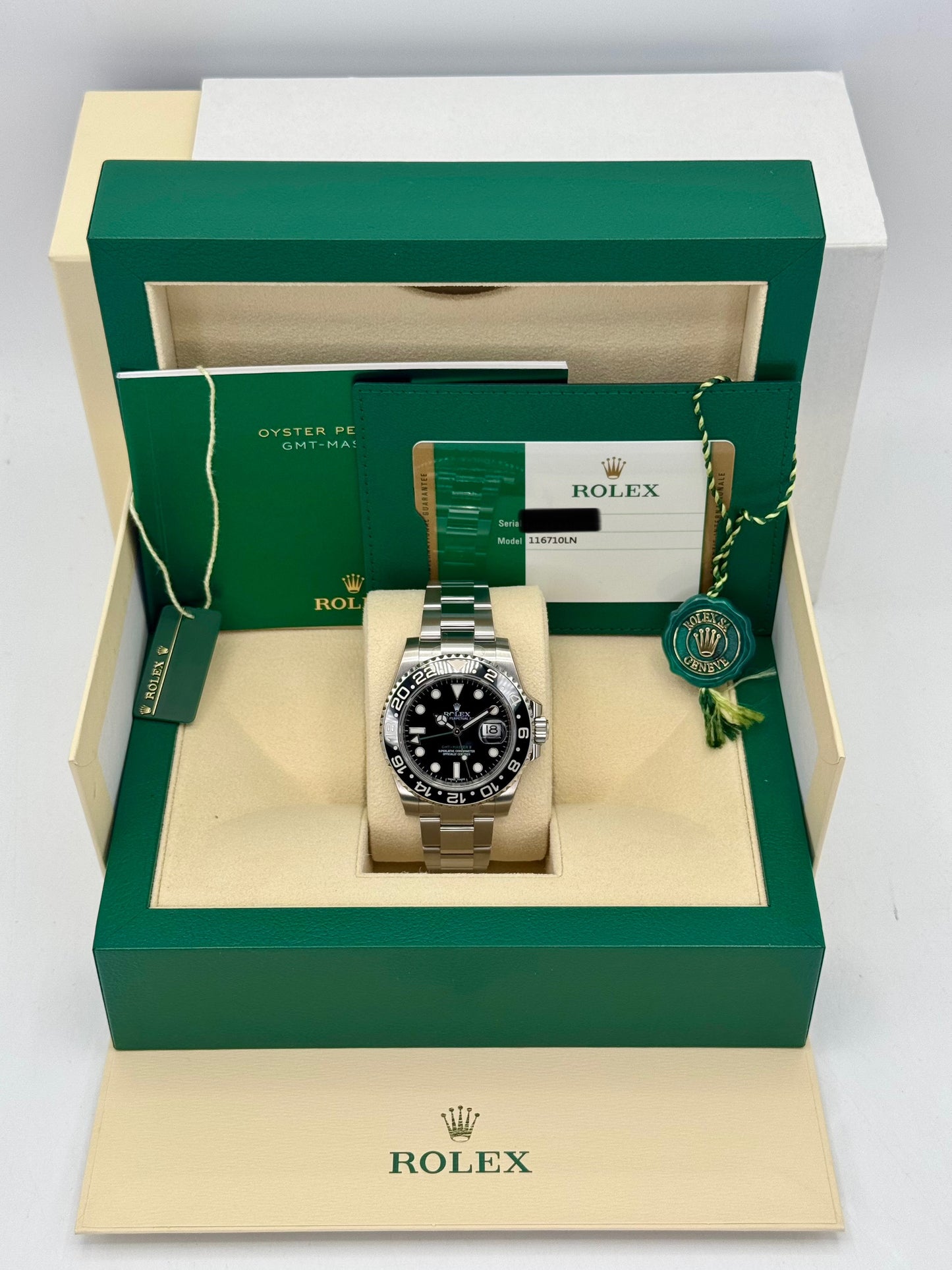 NEW OLD STOCK 2016 Rolex GMT-Master II 40mm 116710LN Black Dial