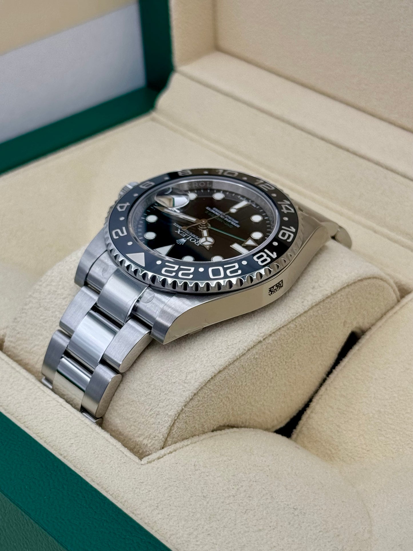 NEW OLD STOCK 2016 Rolex GMT-Master II 40mm 116710LN Black Dial