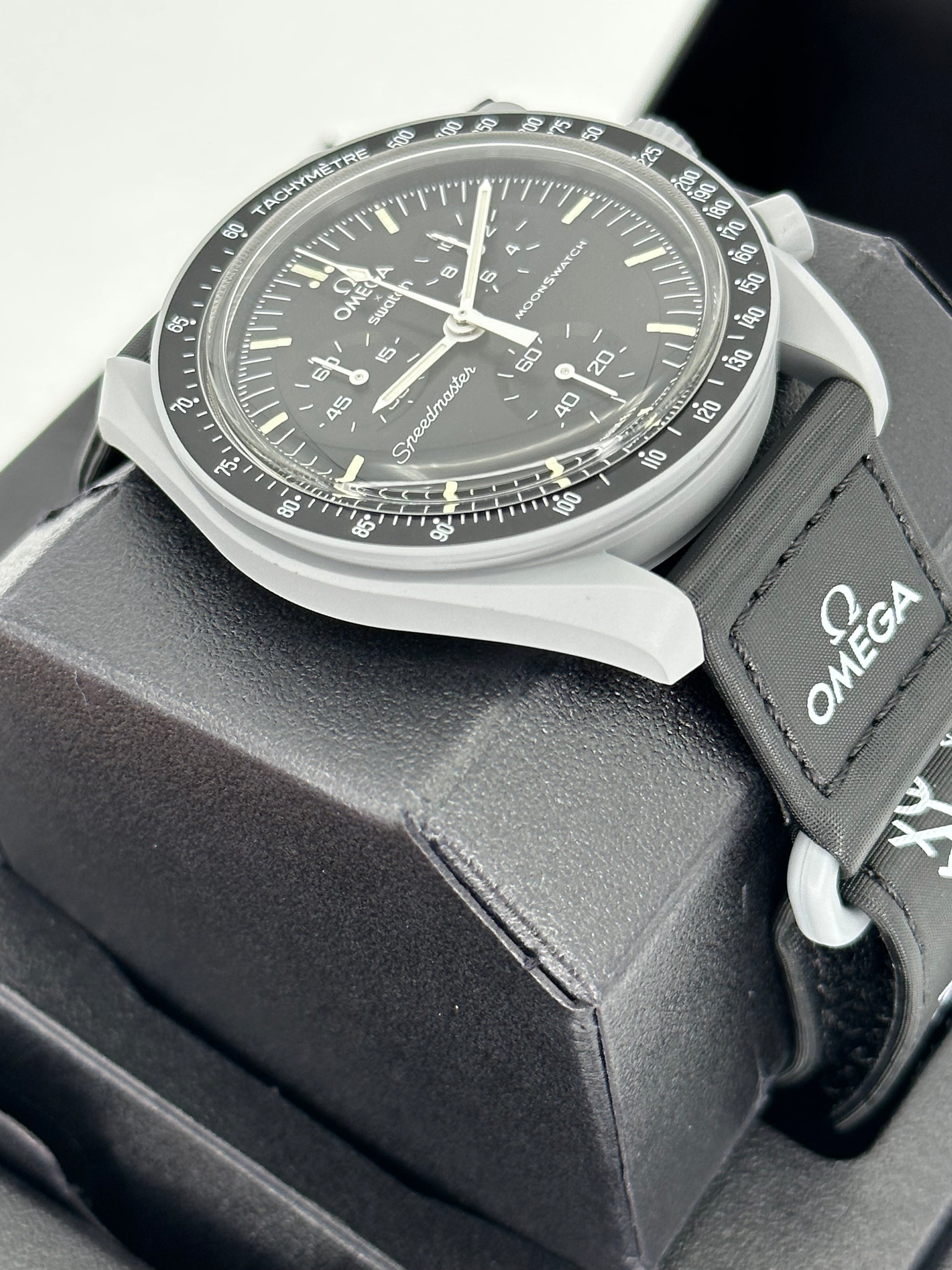 NEW Omega S033M100 Bioceramic Moon Swatch  - Mission to the Moon - MyWatchLLC