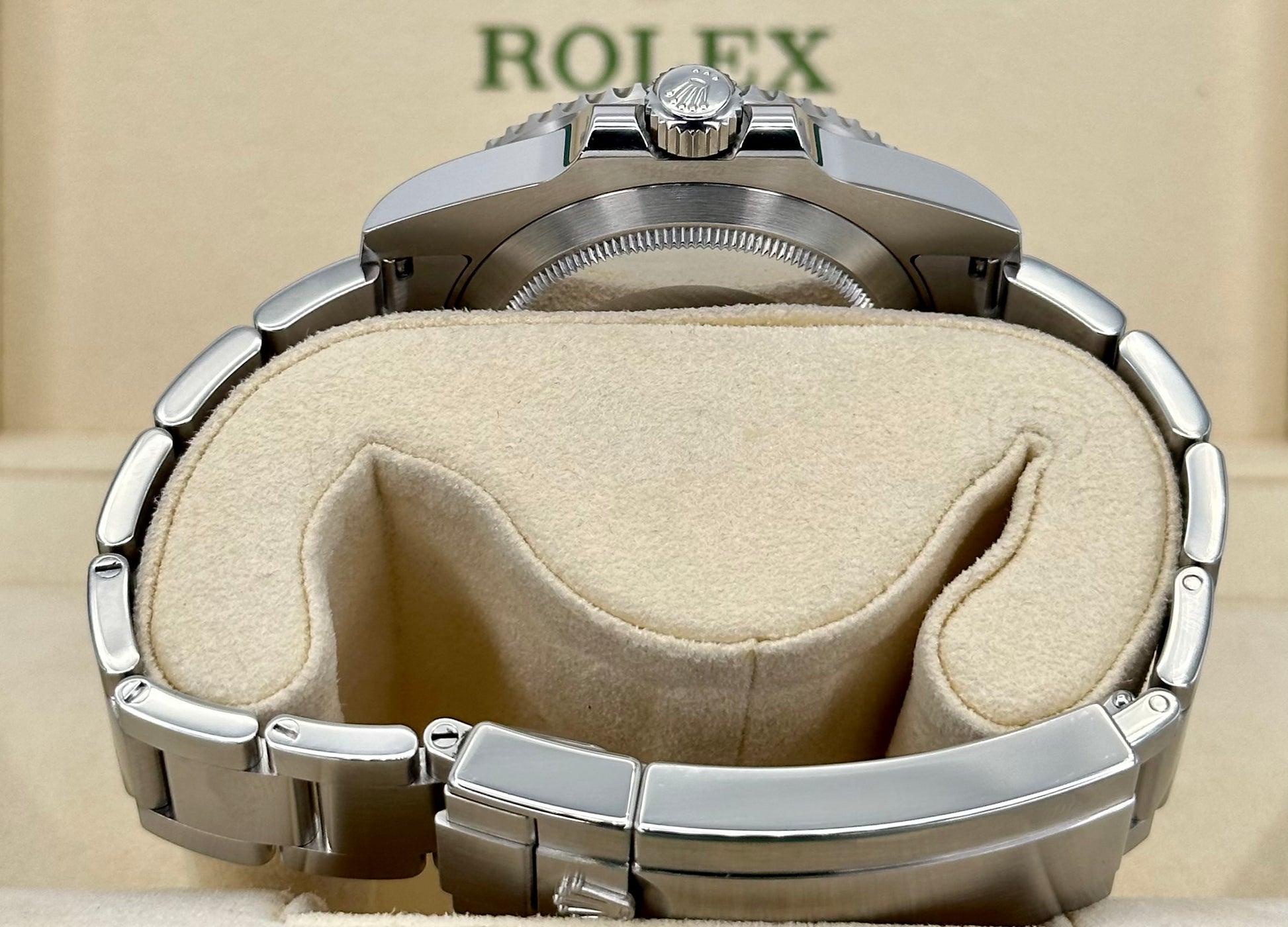 2016 Rolex Submariner Date "Hulk" 40mm 116610LV Stainless Steel Green Dial - MyWatchLLC