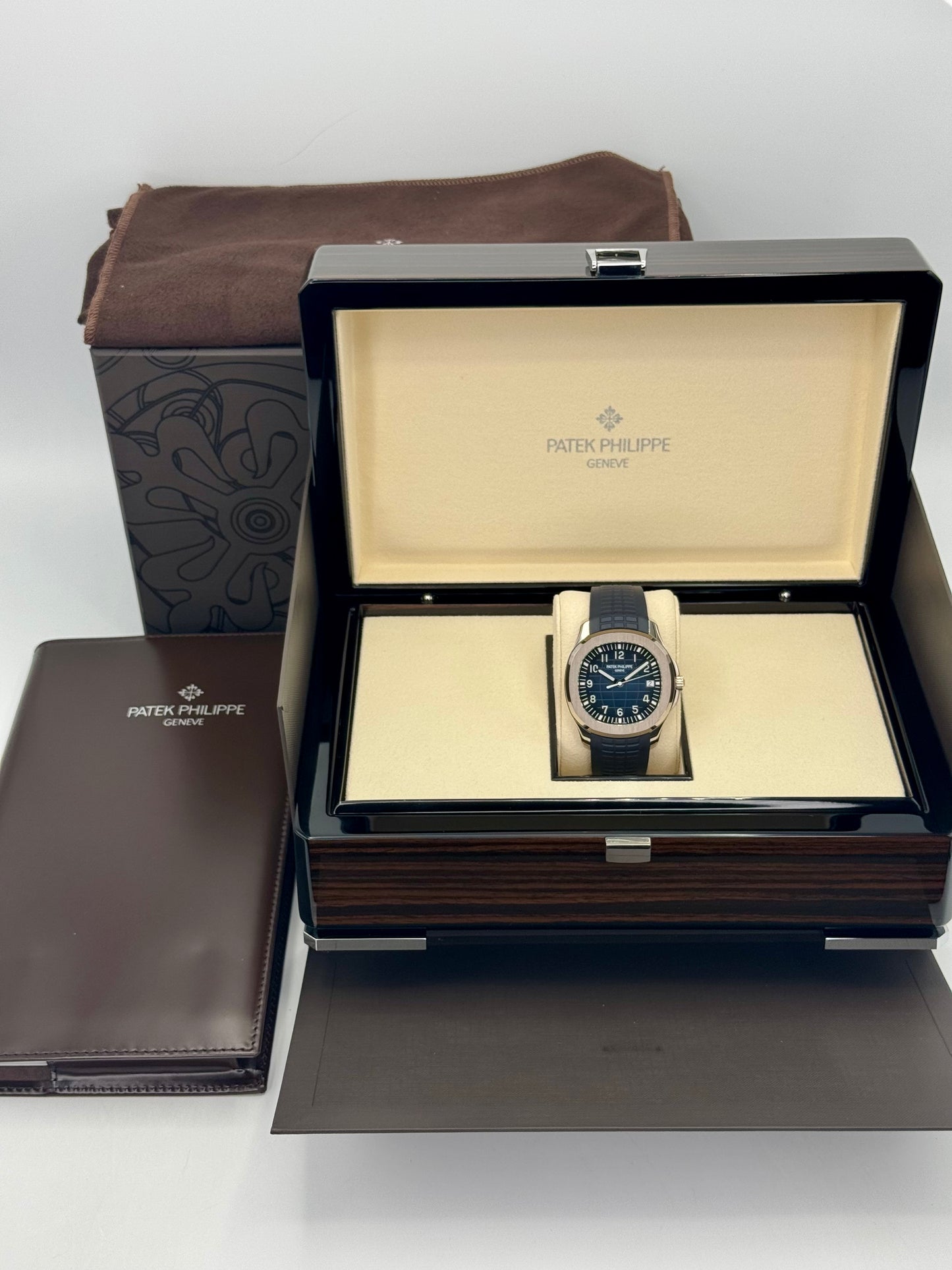 2021 Patek Philippe Aquanaut 5168G 42.2mm White Gold Blue Dial