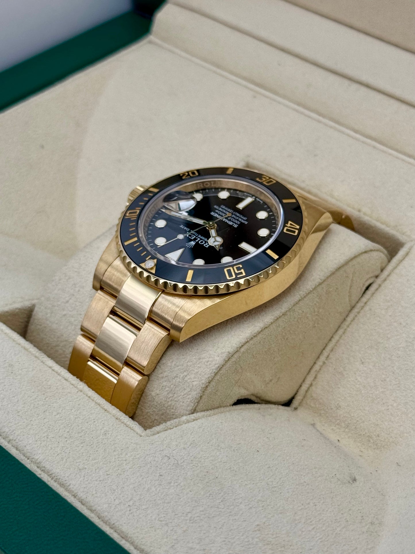 2022 Rolex Submariner 41mm 126618LN Yellow Gold Black Dial