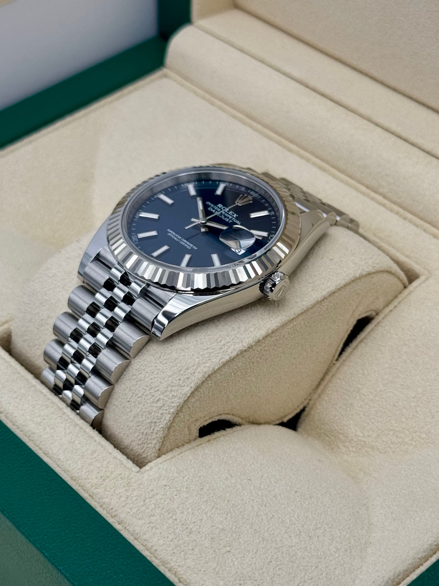 NEW 2025 Rolex Datejust 41mm 126334 Stainless Steel Jubilee Blue Dial