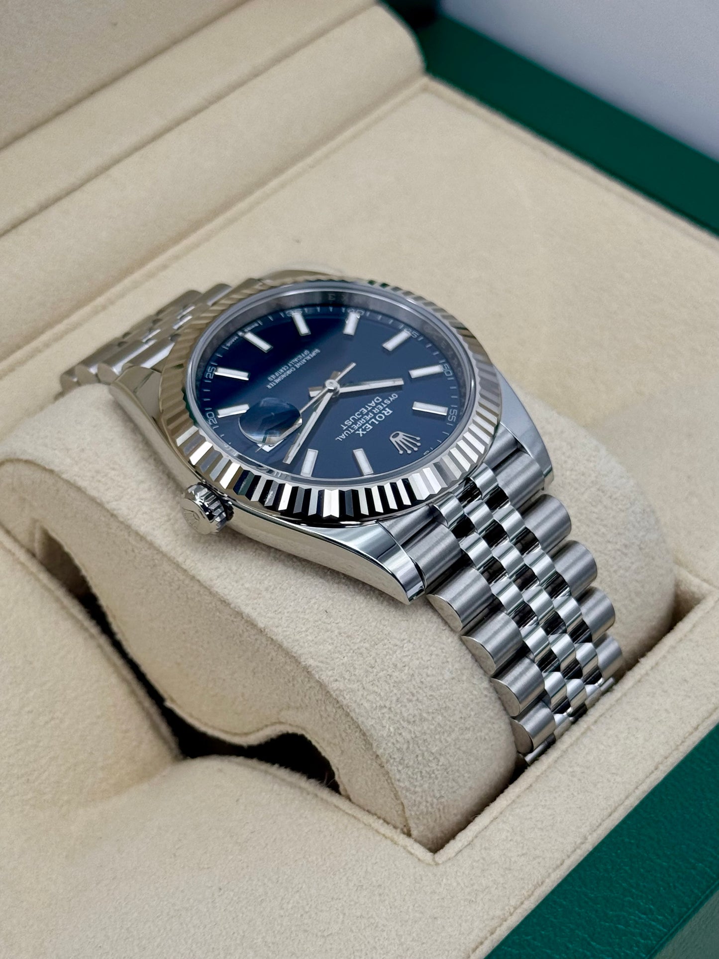 NEW 2025 Rolex Datejust 41mm 126334 Stainless Steel Jubilee Blue Dial