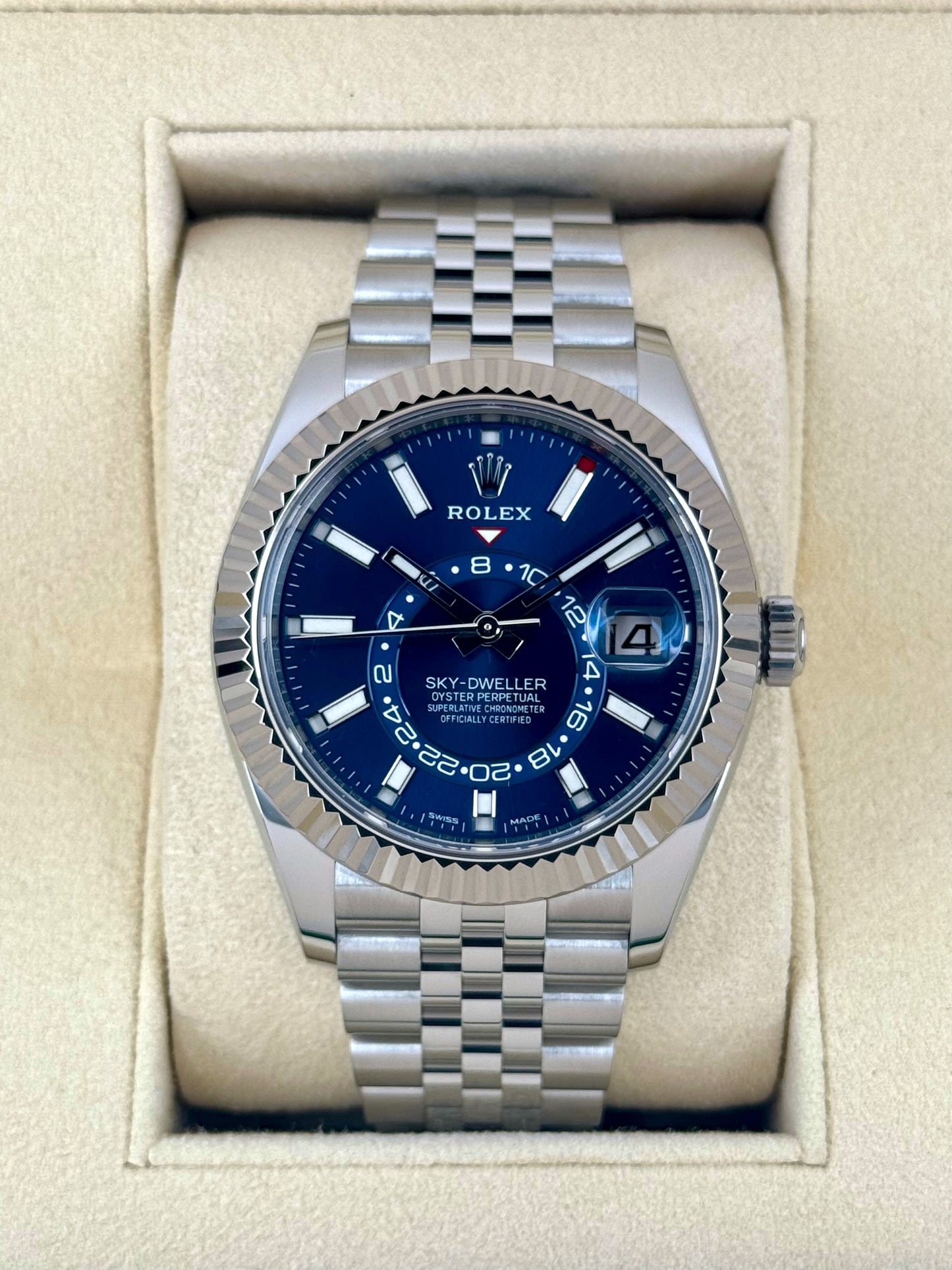 2022 Sky-Dweller 42mm 326934 Stainless Steel Jubilee Blue Dial