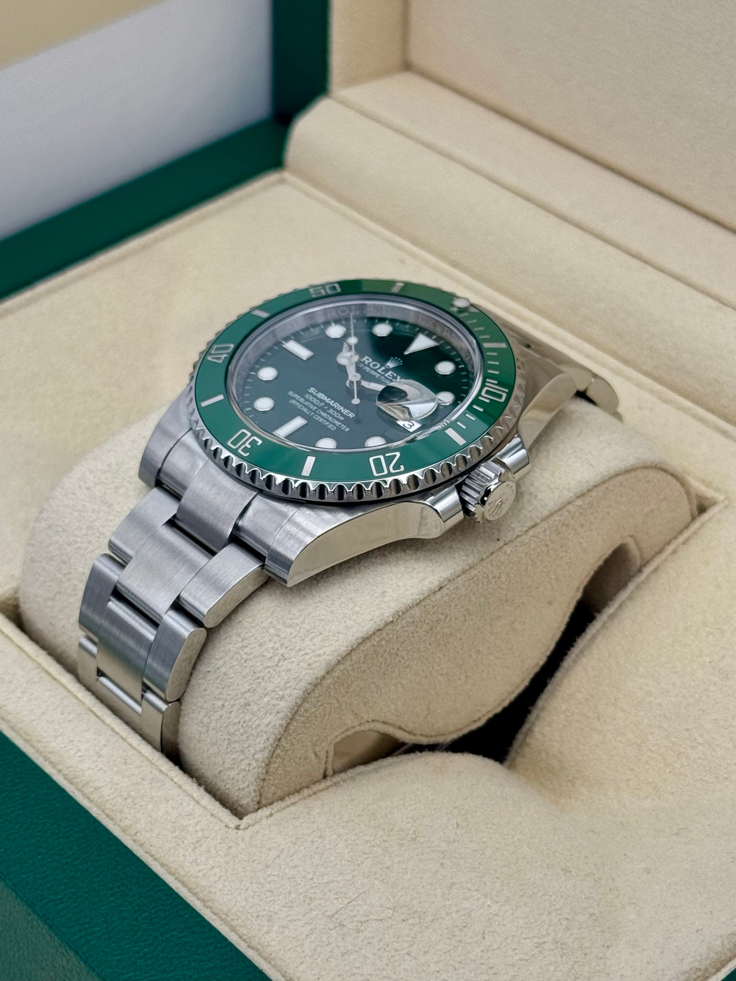 2018 Rolex Submariner “Hulk” 40mm 116610LV Green Dial