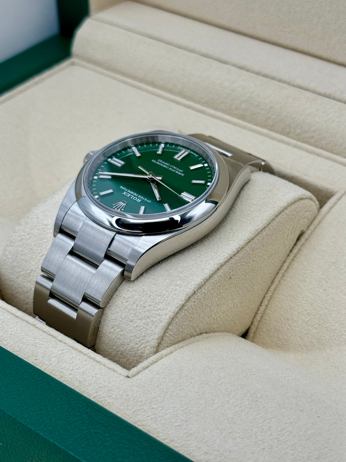 NEW 2024 Rolex Oyster Perpetual 36mm 126000 Green Dial