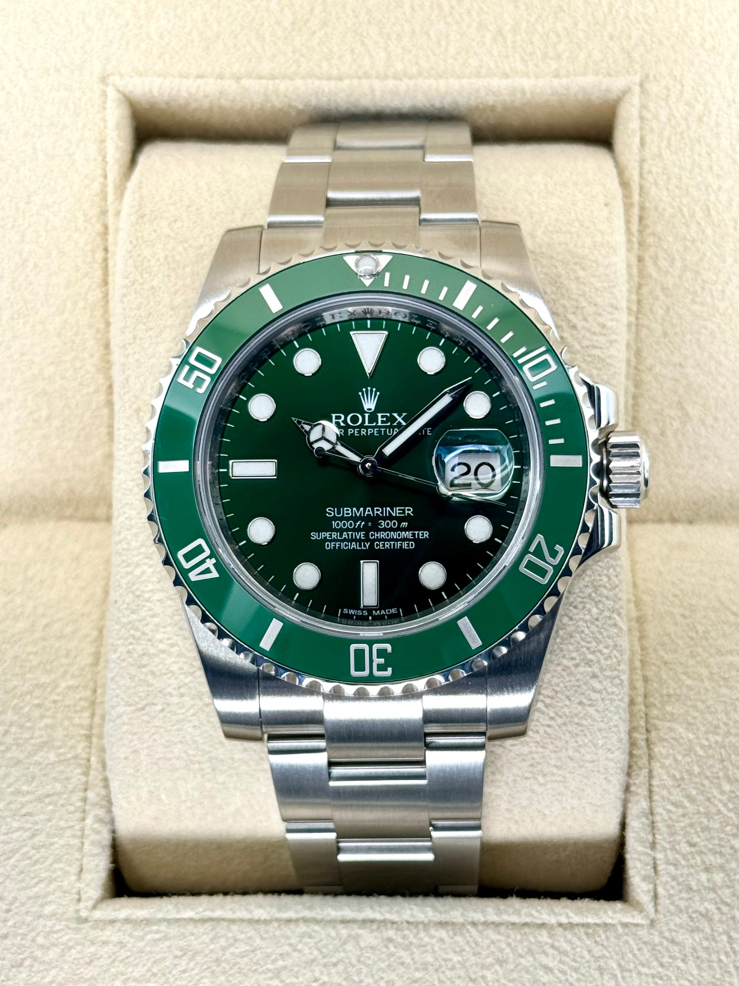 Rolex 116610LV Submariner Date 40 mm Green Hulk Dial Watch - Luxury Watches  USA