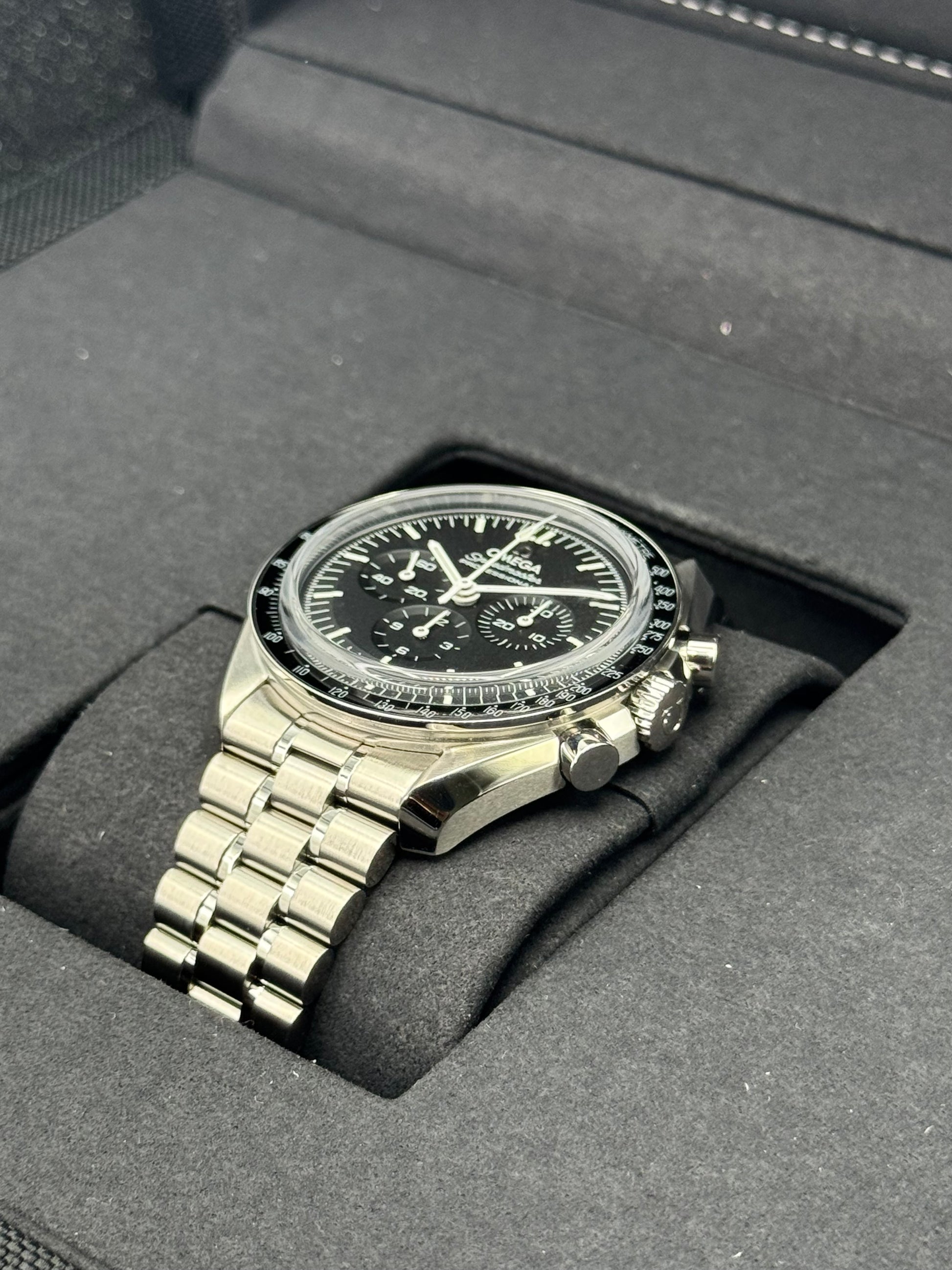 2022 Omega 42mm 310.30.42.50.01.002 Speedmaster Moonwatch Pro - MyWatchLLC