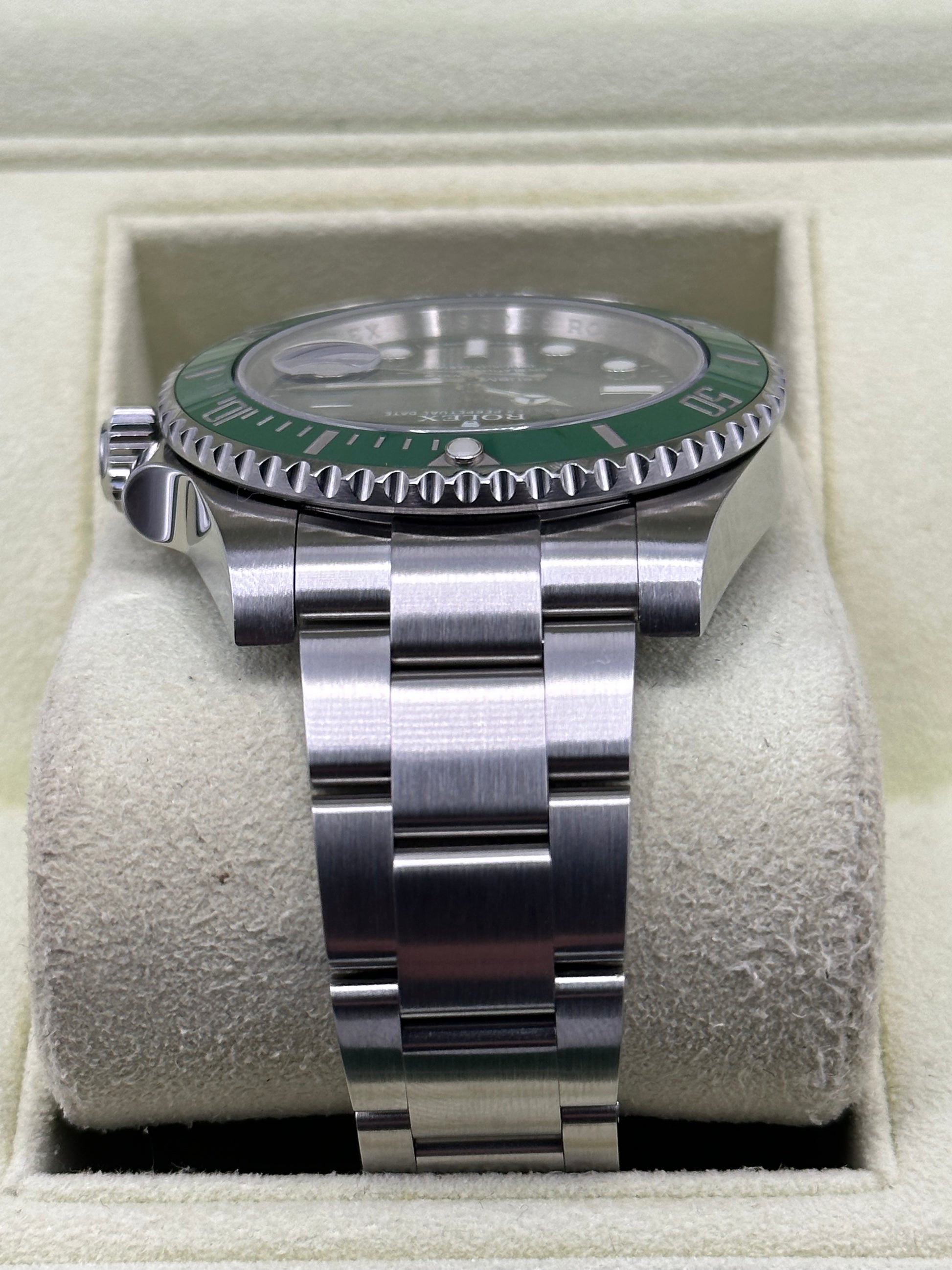 Rolex Submariner "Hulk" 40mm 116610LV Green Dial - MyWatchLLC