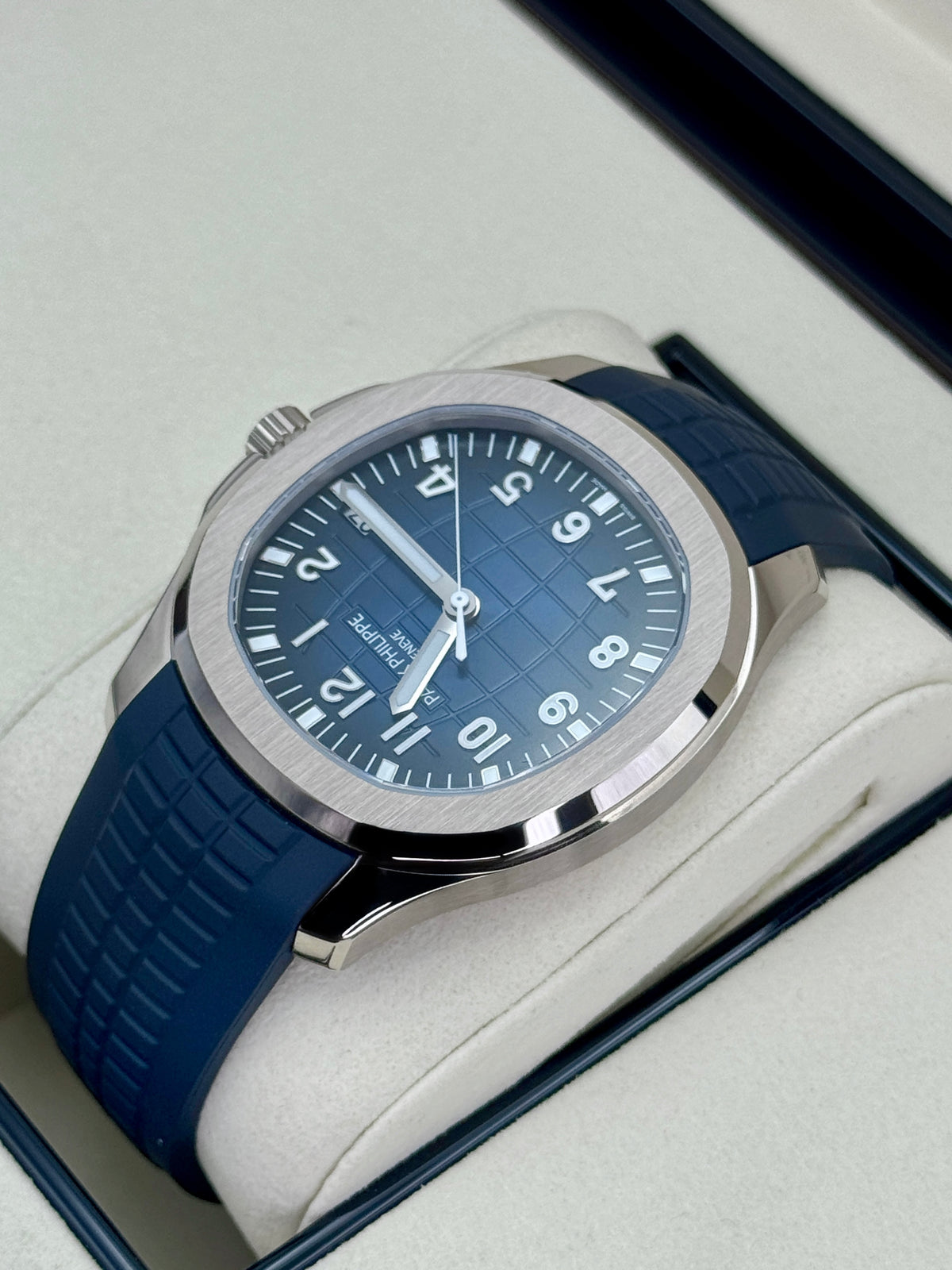 2026 Patek Philippe Aquanaut 42mm 5168G-001 White Gold Blue Dial (STICKERED) - MyWatchLLC