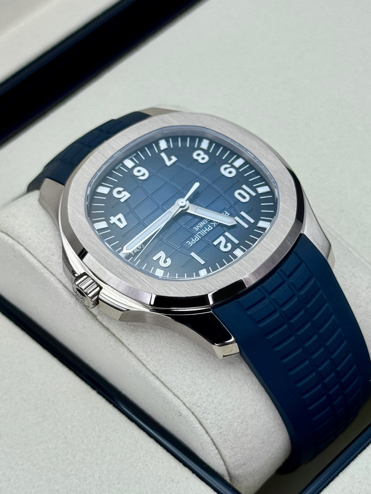 2026 Patek Philippe Aquanaut 42mm 5168G-001 White Gold Blue Dial (STICKERED) - MyWatchLLC