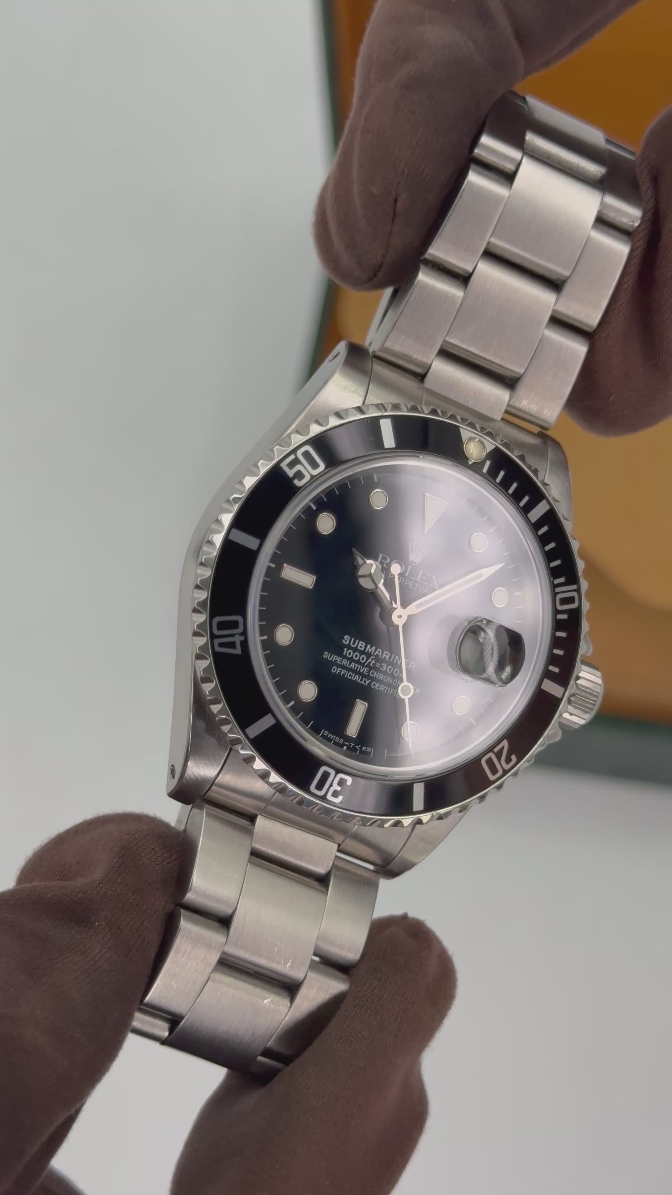 1993 Rolex Submariner 40mm 16610 Stainless Steel Black Dial
