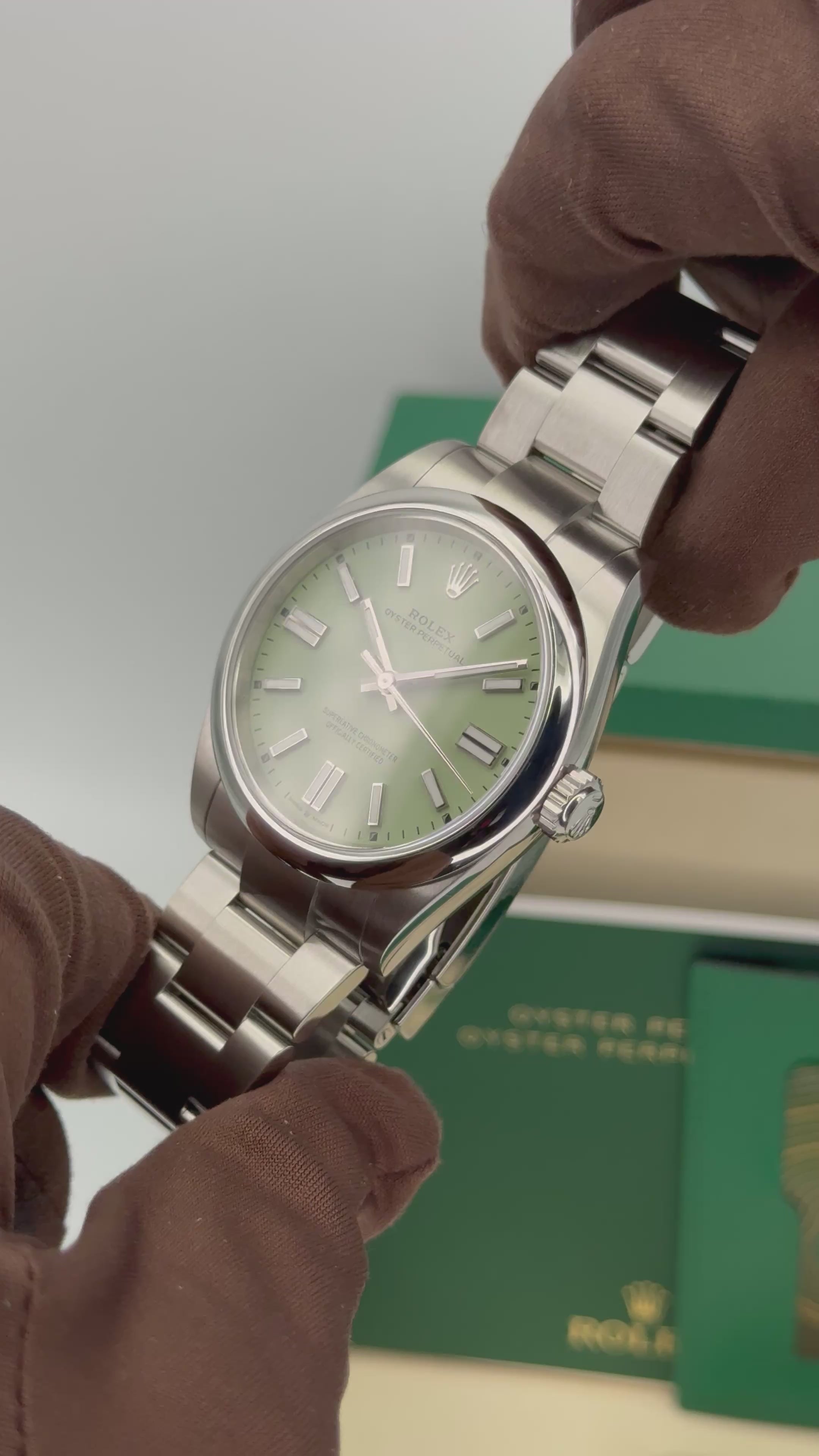NEW 2025 Rolex Oyster Perpetual 41mm 134300 Pistachio Dial