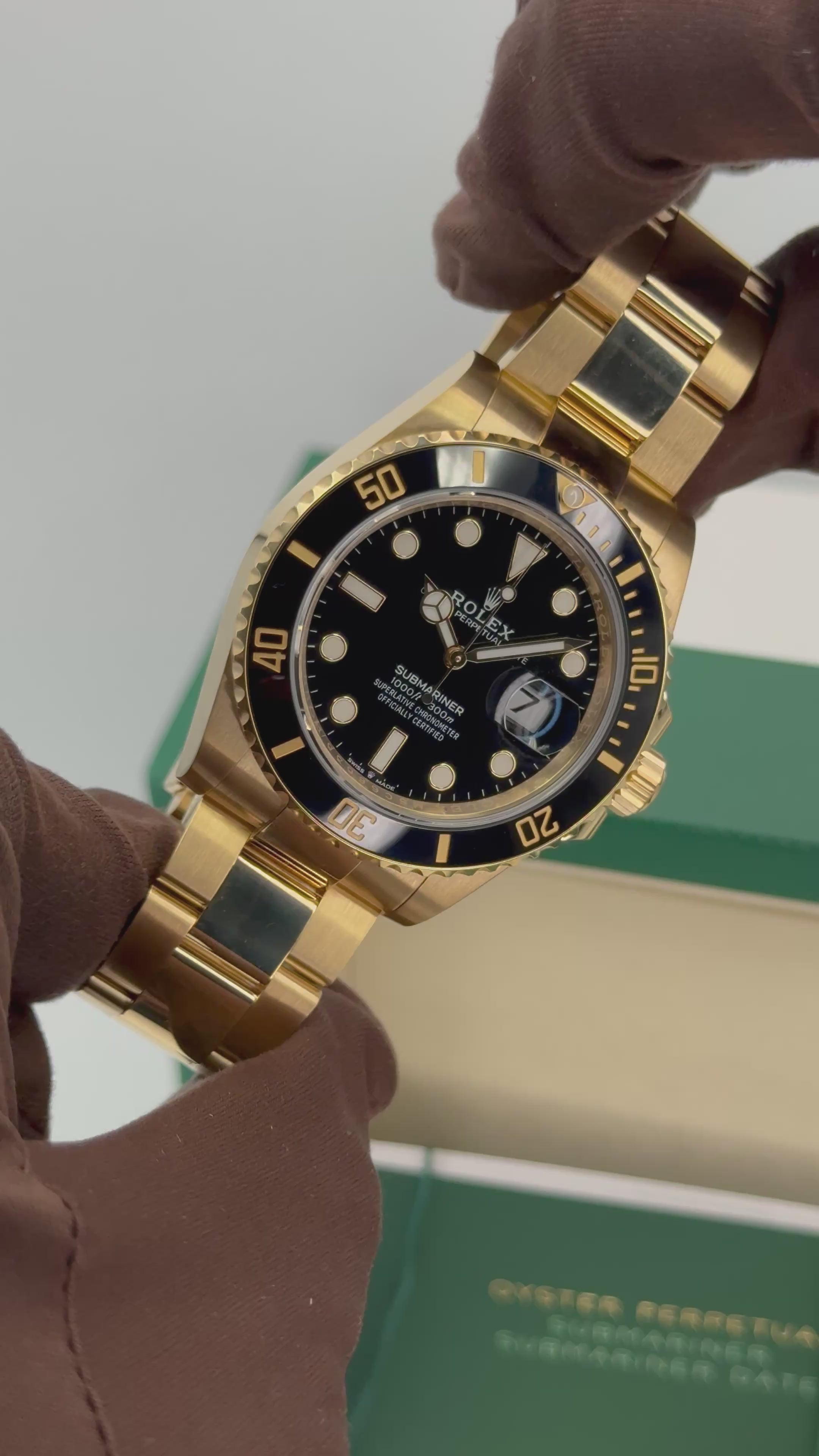 NEW 2025 Rolex Submariner 41mm 126618LN Yellow Gold Black Dial
