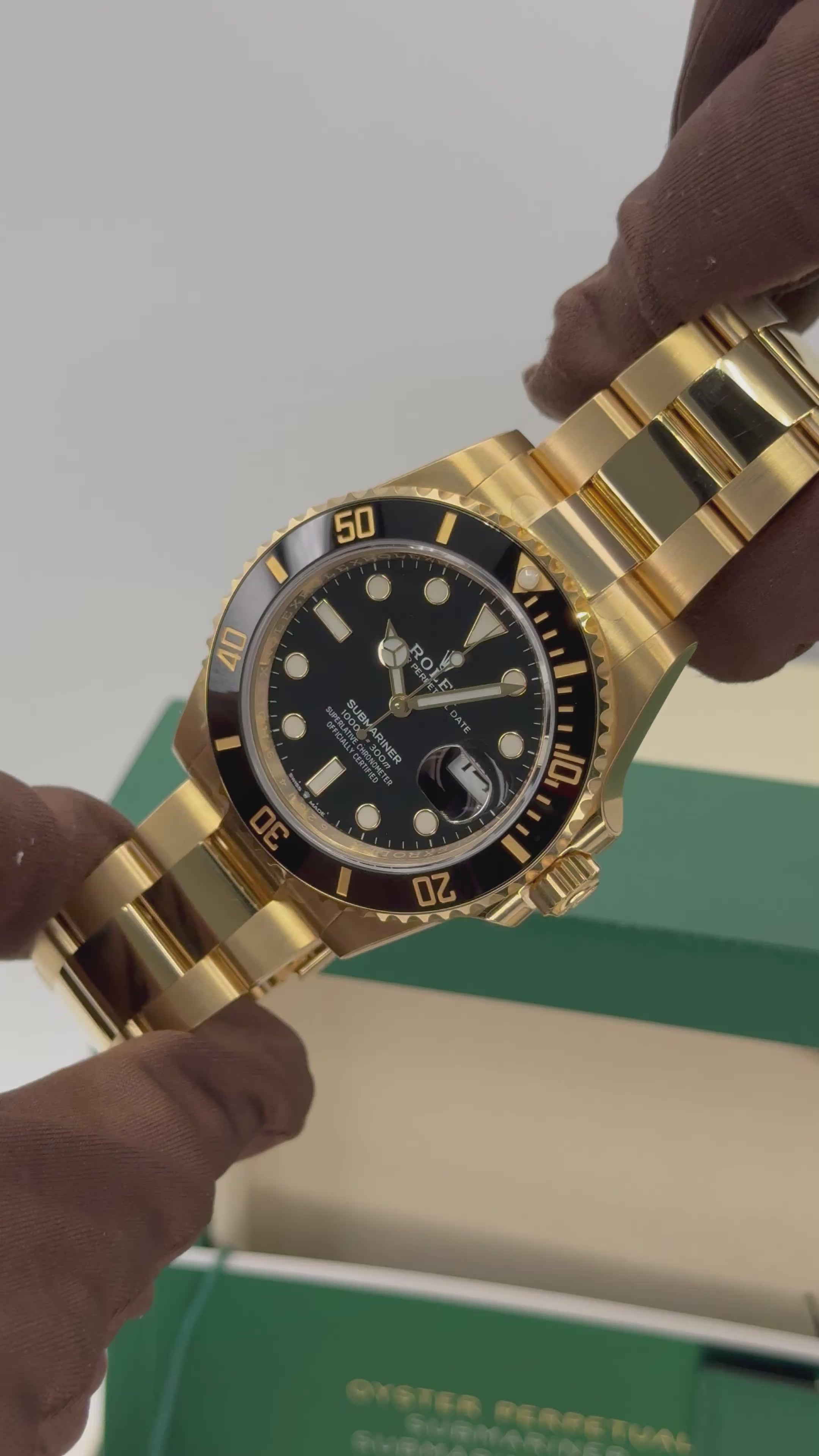 2021 Rolex Submariner 41mm 126618LN Yellow Gold Black Dial