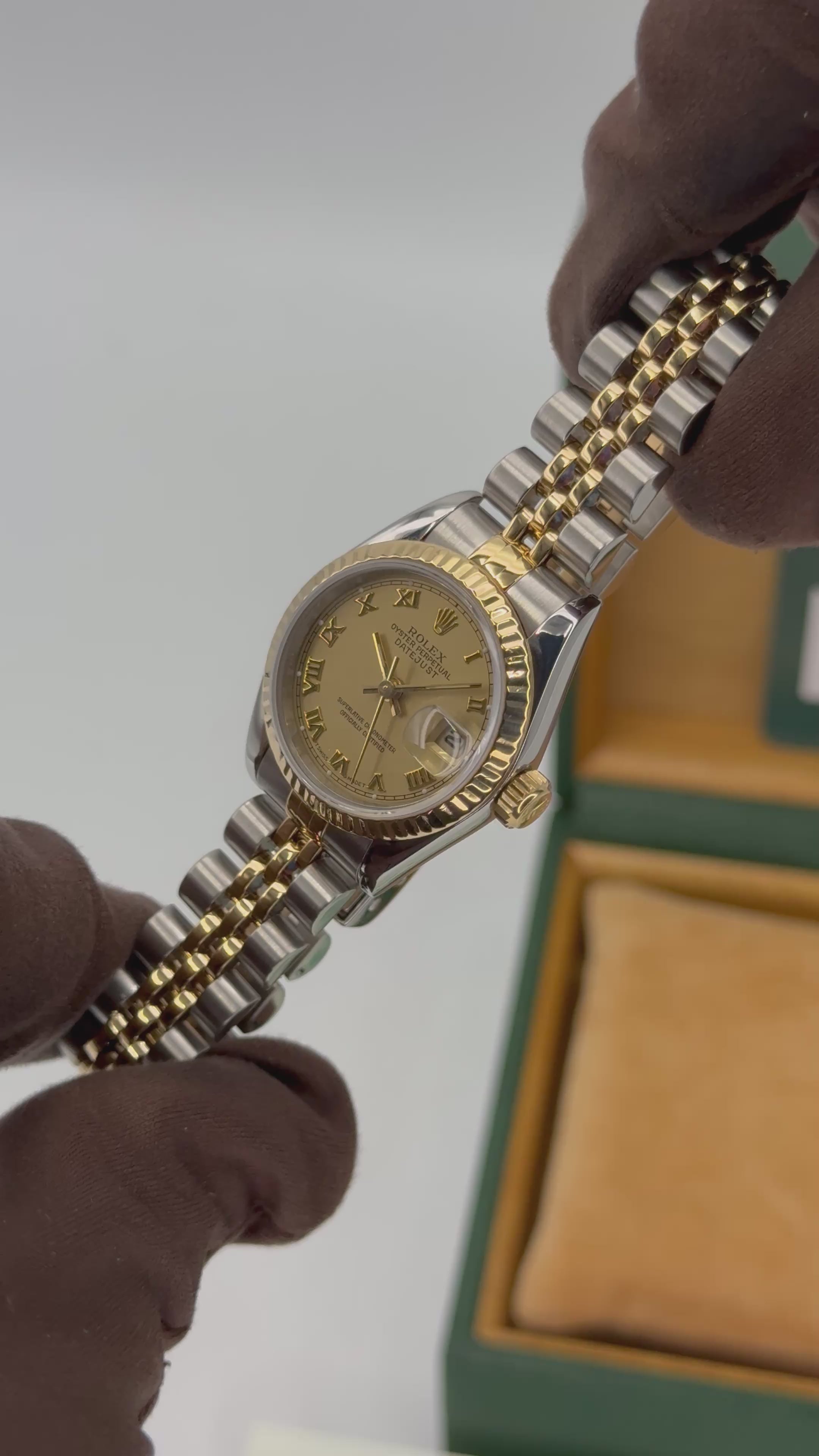 1997 Rolex Lady Datejust 26mm 69173 Two-Tone Jubilee Champagne Dial