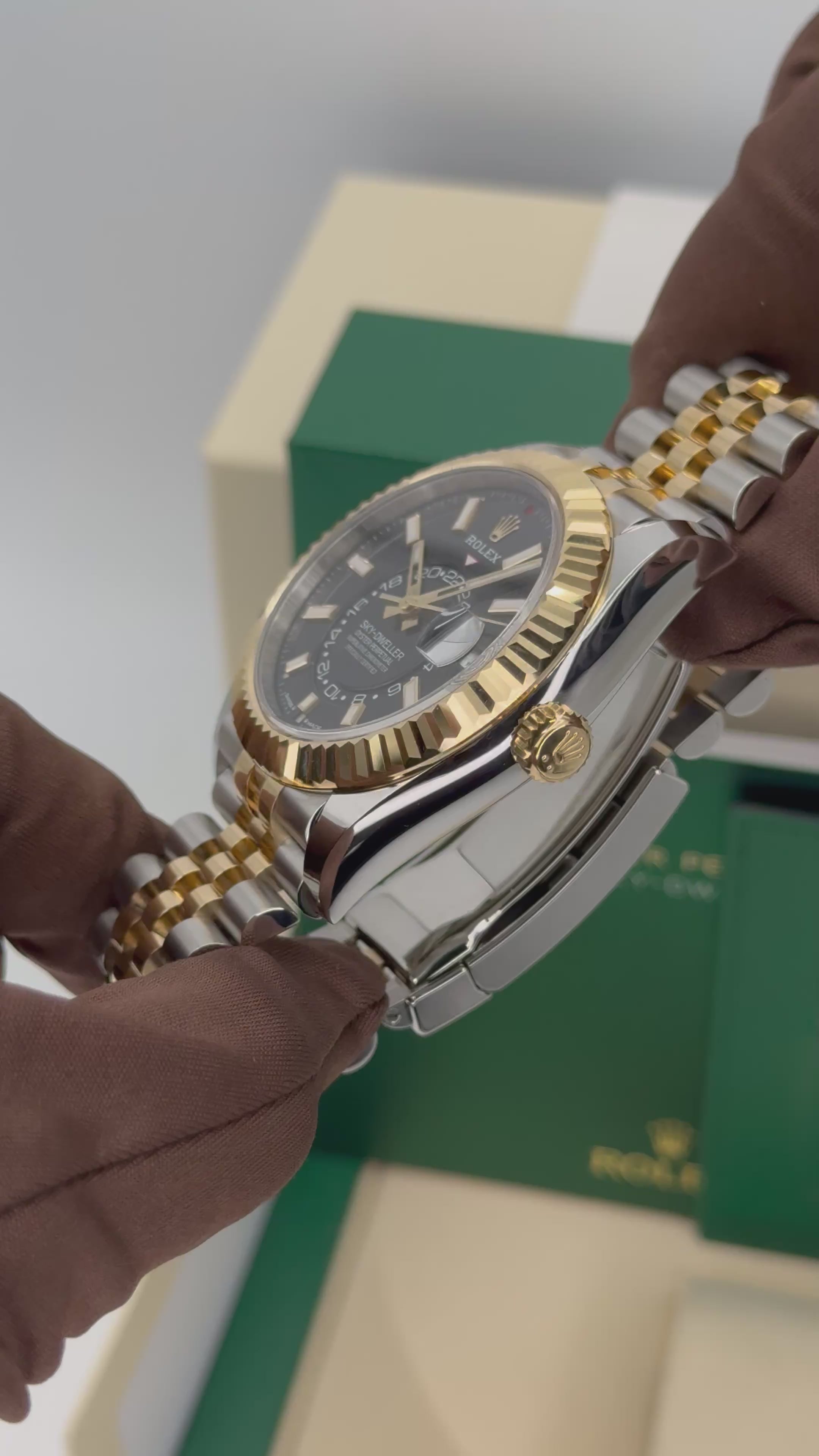 NEW 2025 Rolex Sky-Dweller 42mm 336933 Jubilee Black Dial