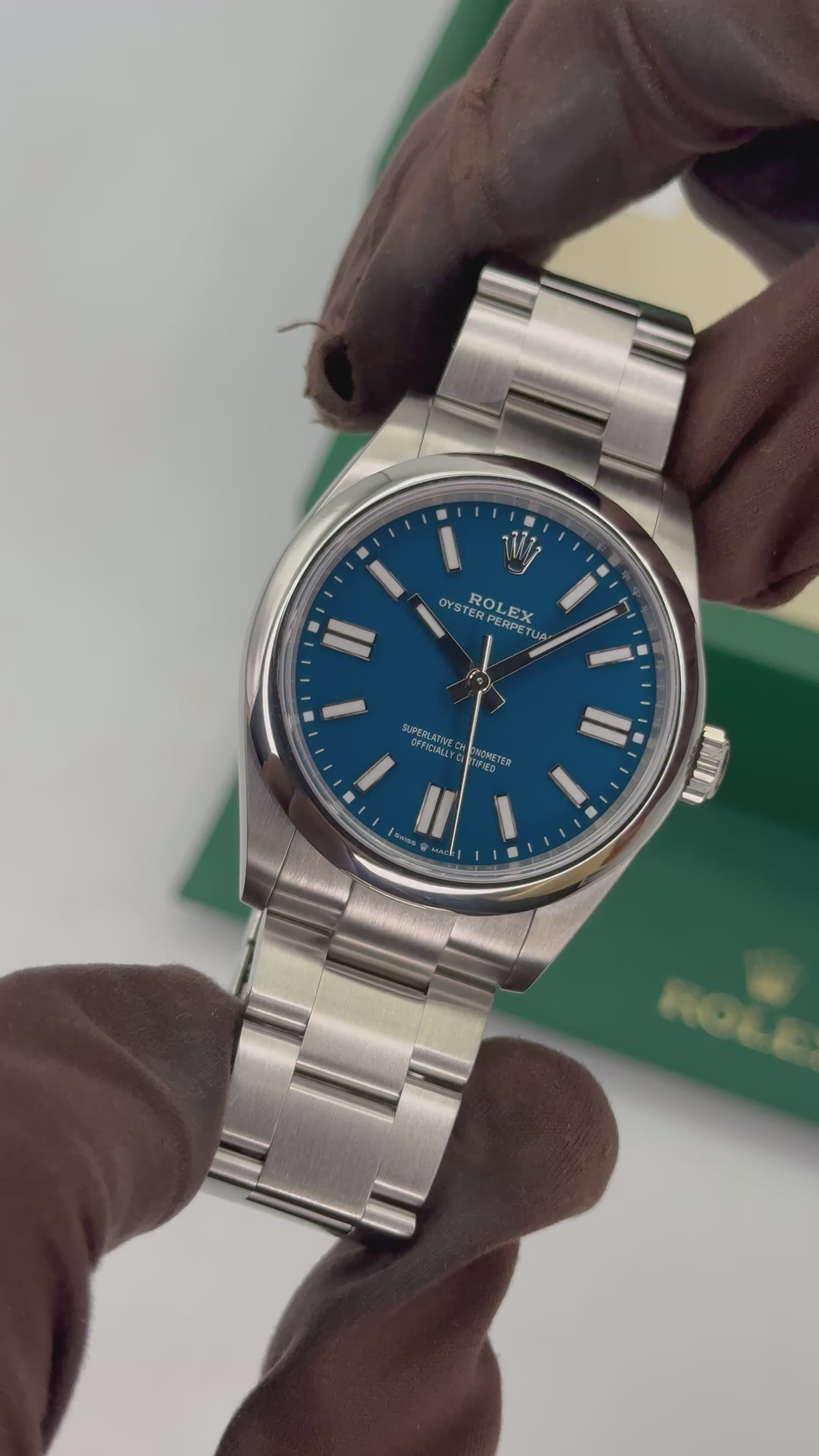 NEW 2025 Rolex Oyster Perpetual 41mm 134300 Med Blue Dial