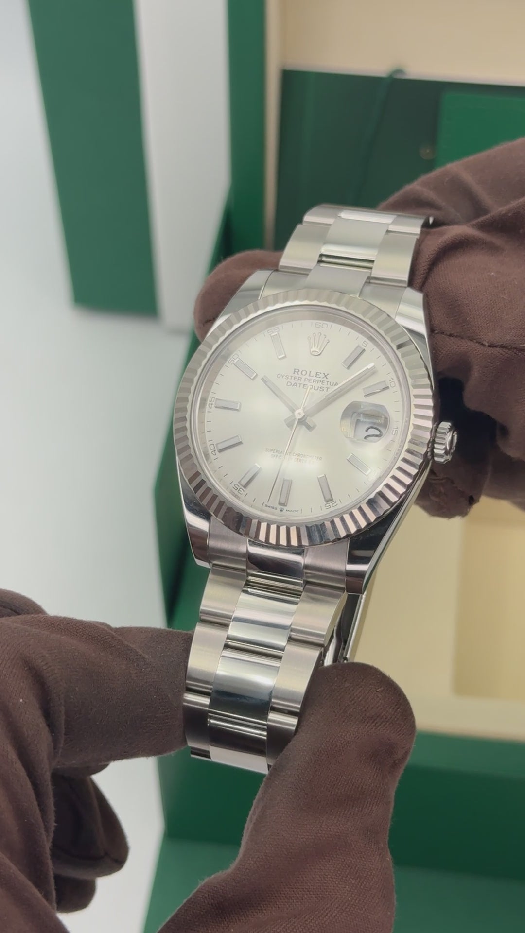 スワロウテイル NEW 2026 Rolex Datejust 41mm 126334 Stainless Steel Oyster Silver Dial