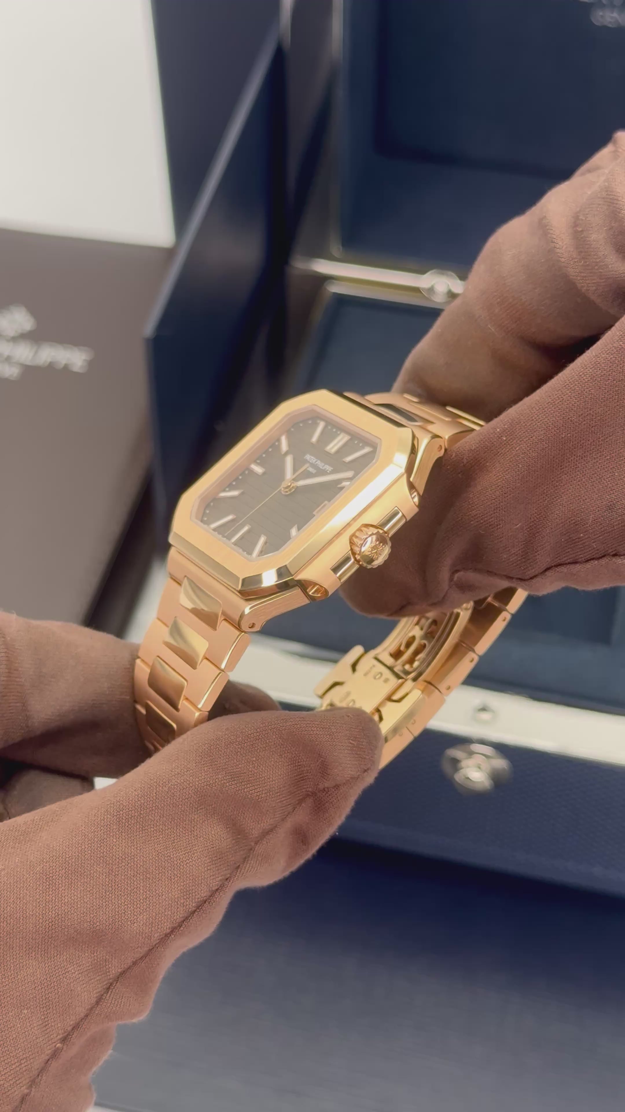 2025 Patek Philippe Cubitus 40mm 7128 Rose Gold Sunburst Brown Dial