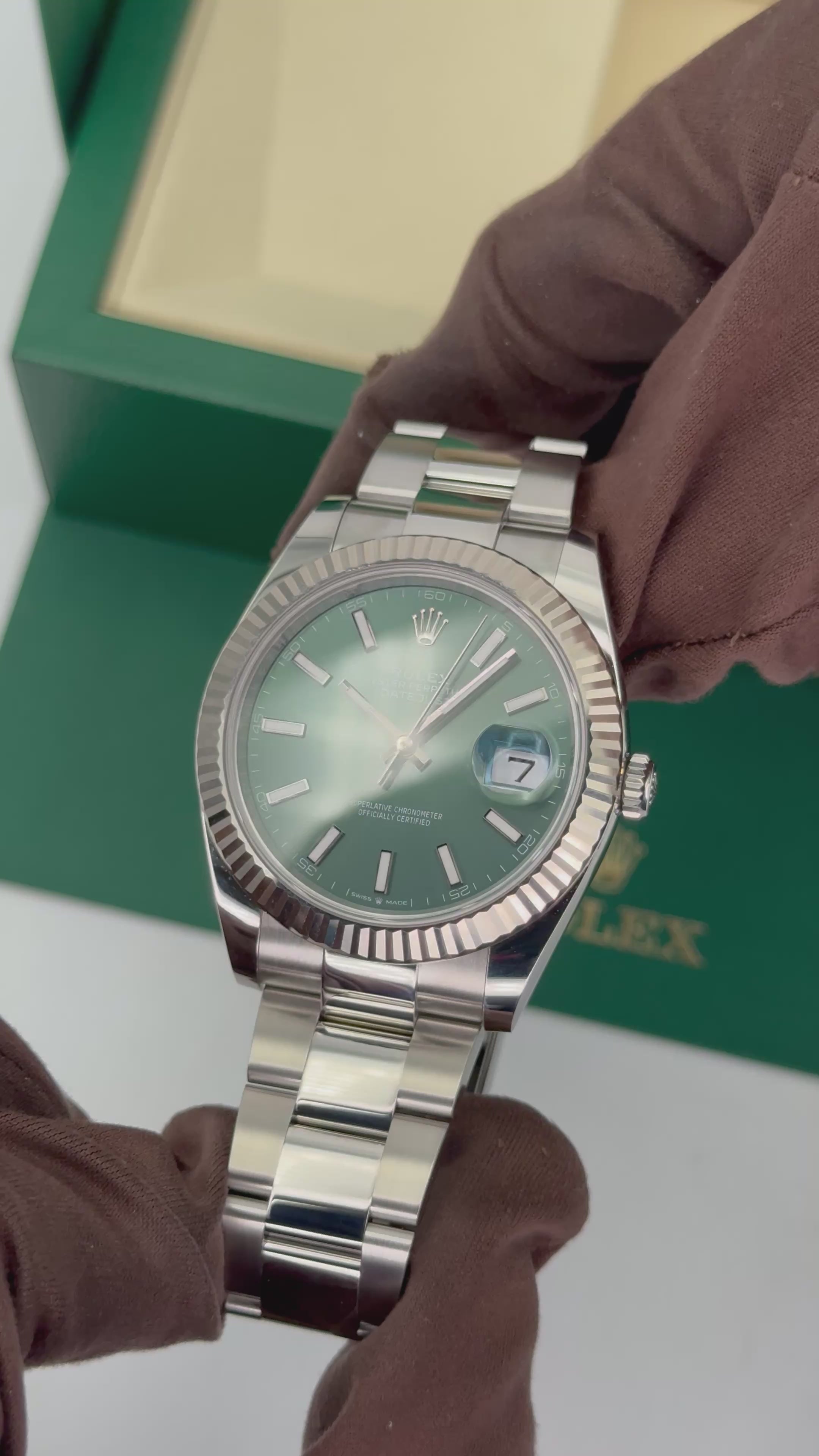 まこと NEW 2026 Rolex Datejust 41mm 126334 Oyster Stainless Steel Green Dial