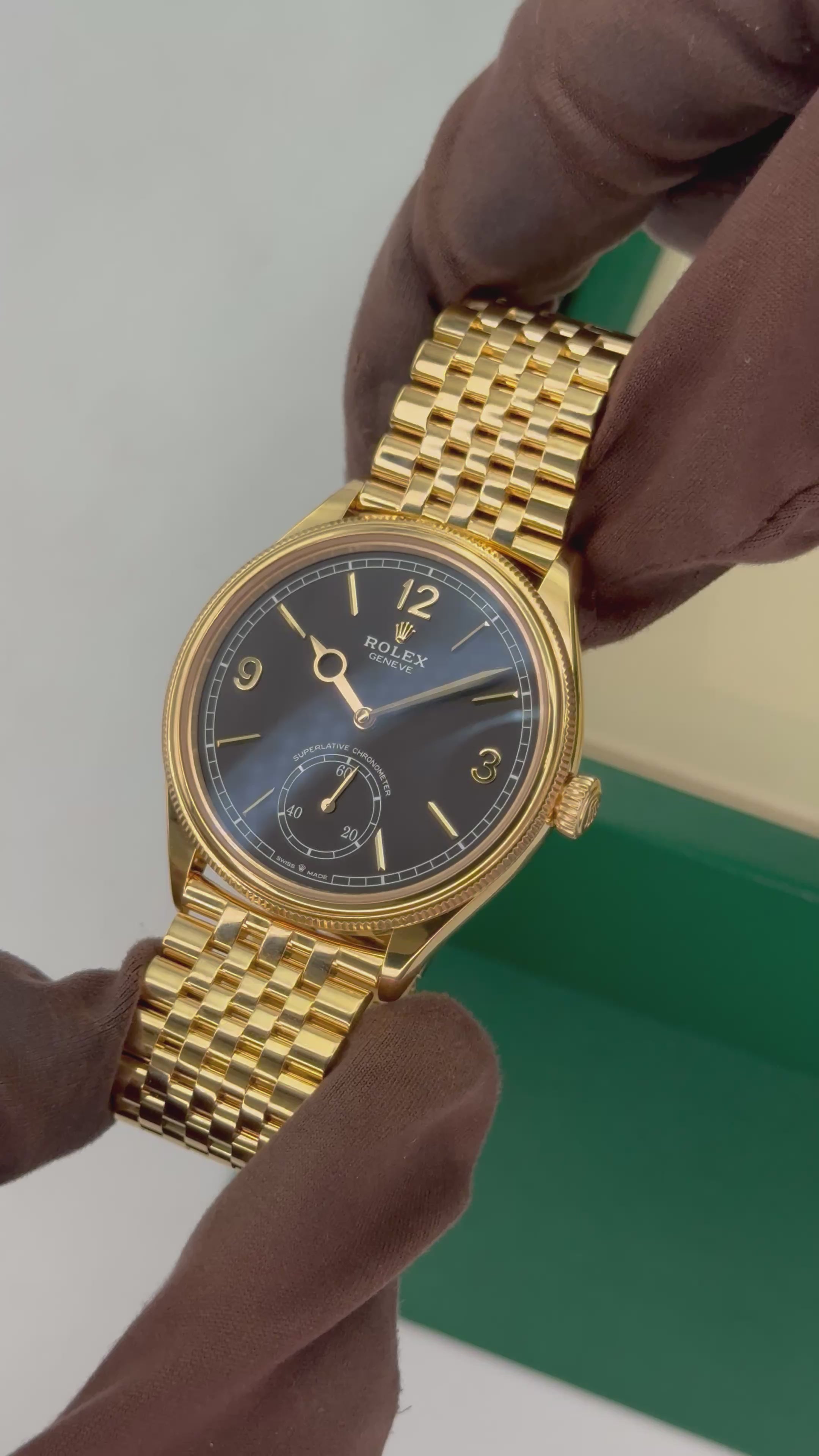 アスティエセレクト　オーナメント 腕時計 ROLEX ロレックス NEW 2026 Rolex 1908 39mm 52508 Yellow Gold Settimo Bracelet Black Dial