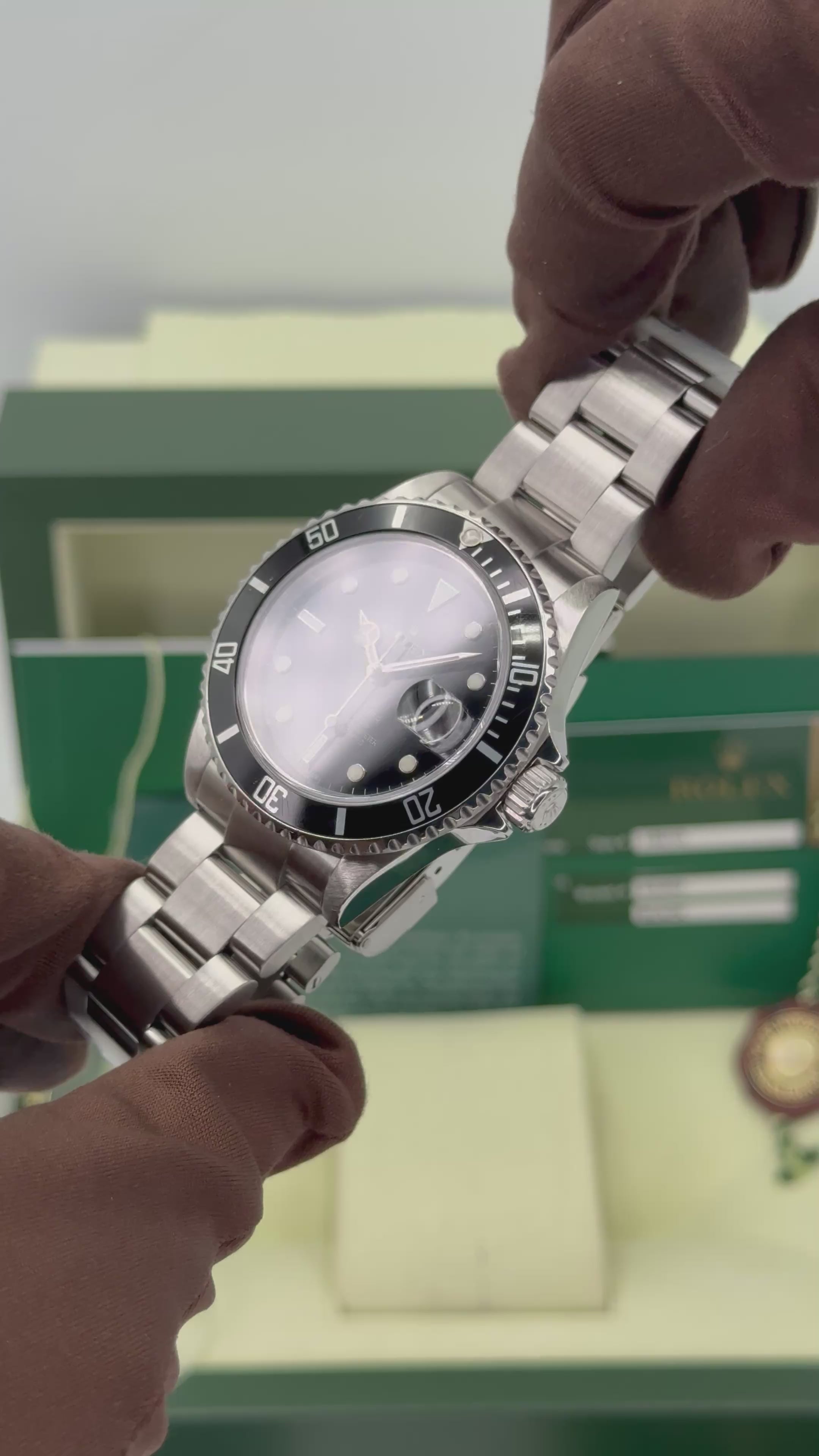 2009 Rolex Submariner Date 40mm 16610 Stainless Steel Black Dial
