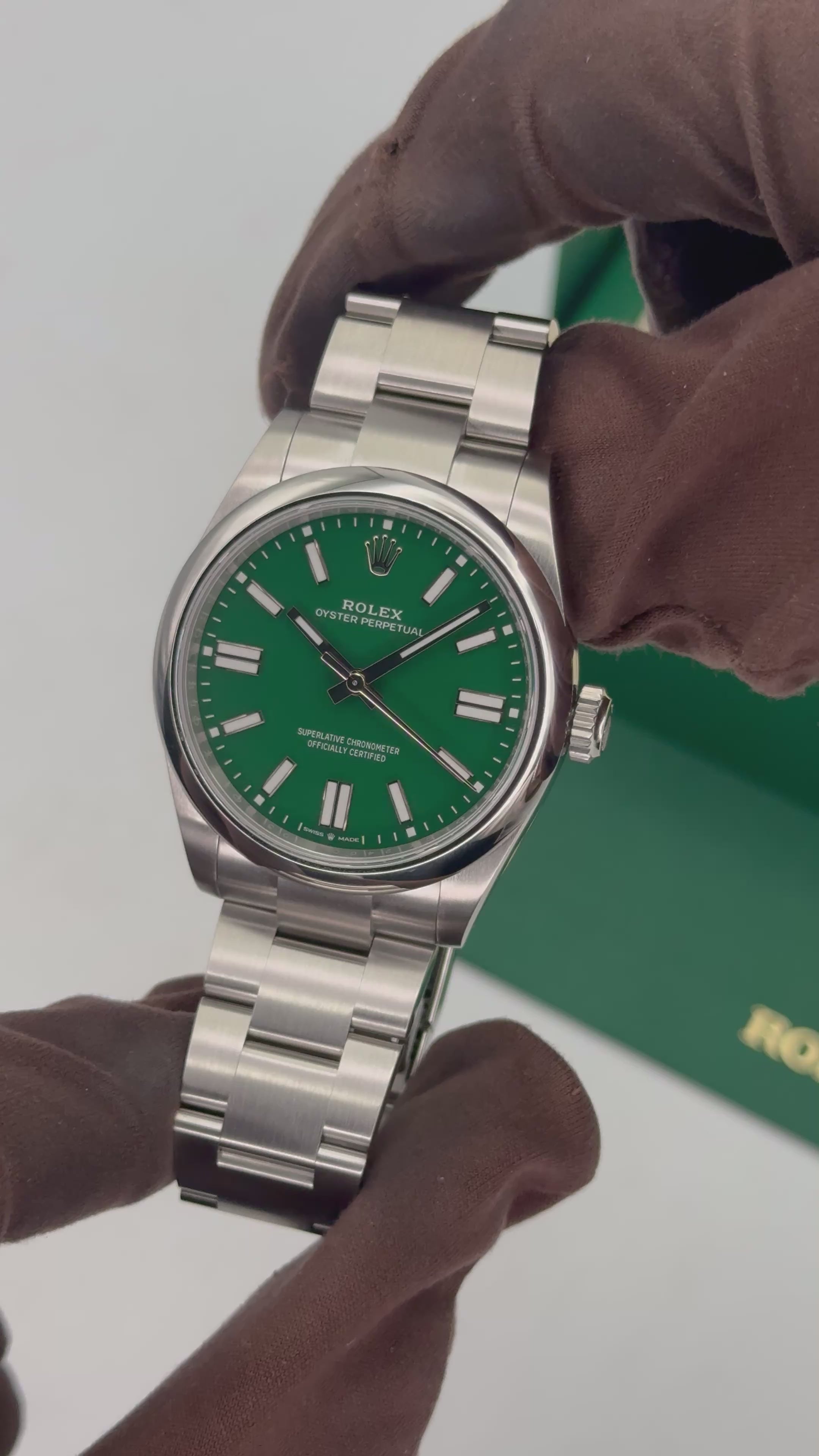 NEW 2025 Rolex Oyster Perpetual 41mm 134300 Green Dial