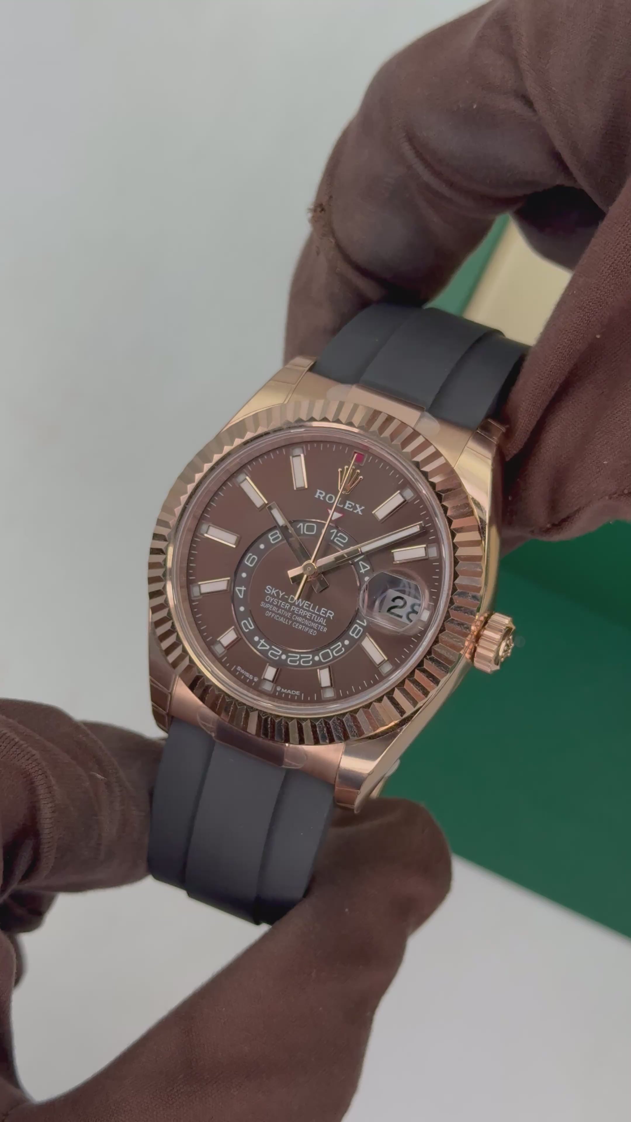 NEW 2026 Rolex Sky-Dweller 42mm 336235 Rose Gold Oysterflex Chocolate