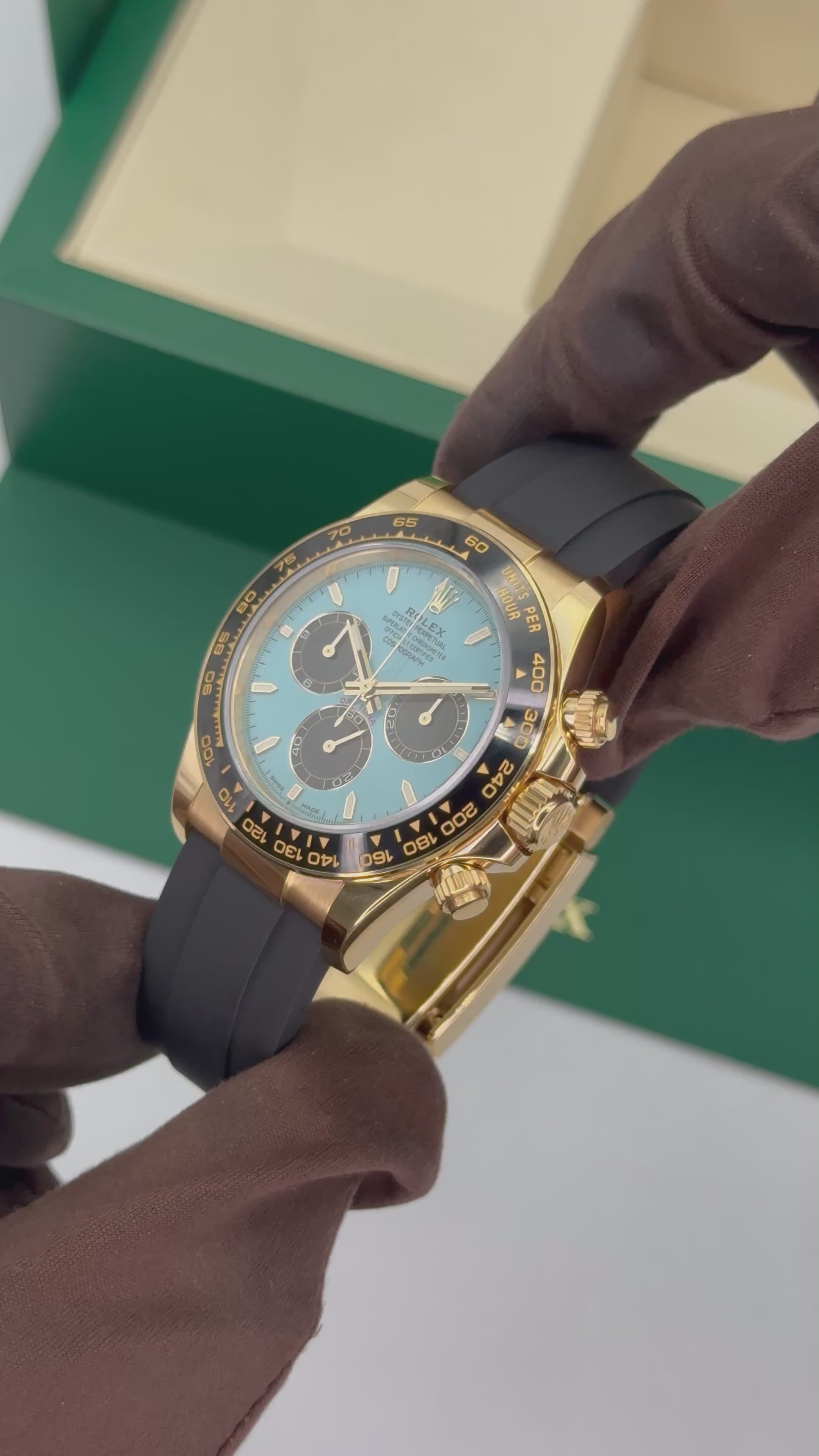 NEW 2026 Rolex Daytona 40mm 126518LN Yellow Gold Oysterflex Turquoise