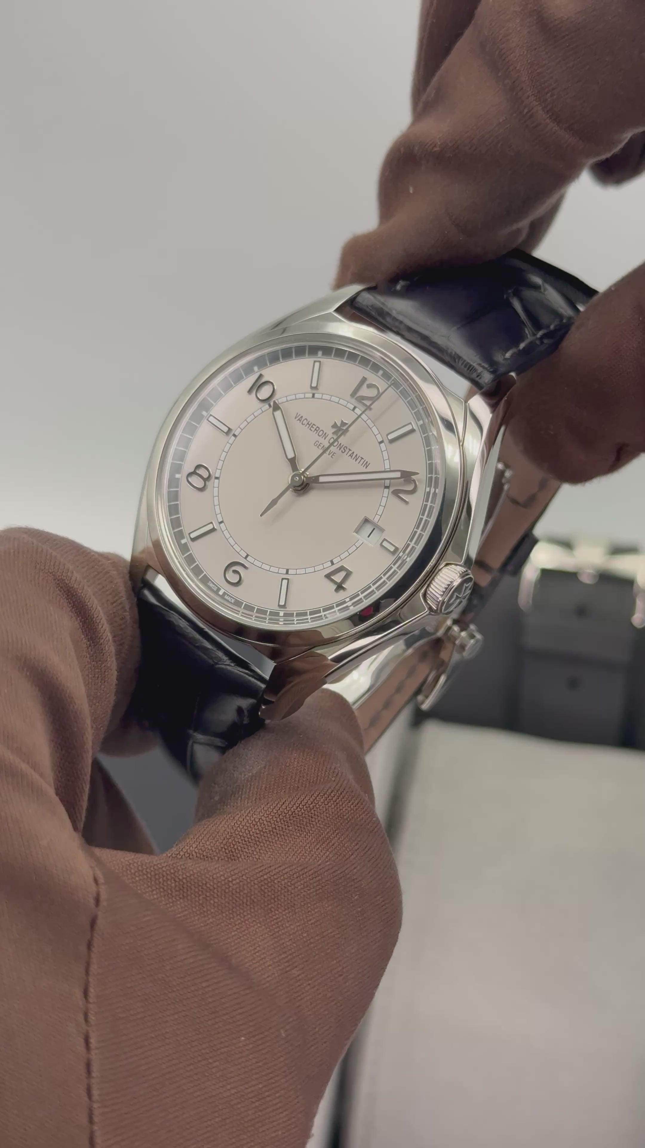 2025 Vacheron Constantin Fiftysix 40mm 4600E Stainless Steel Grey Dial