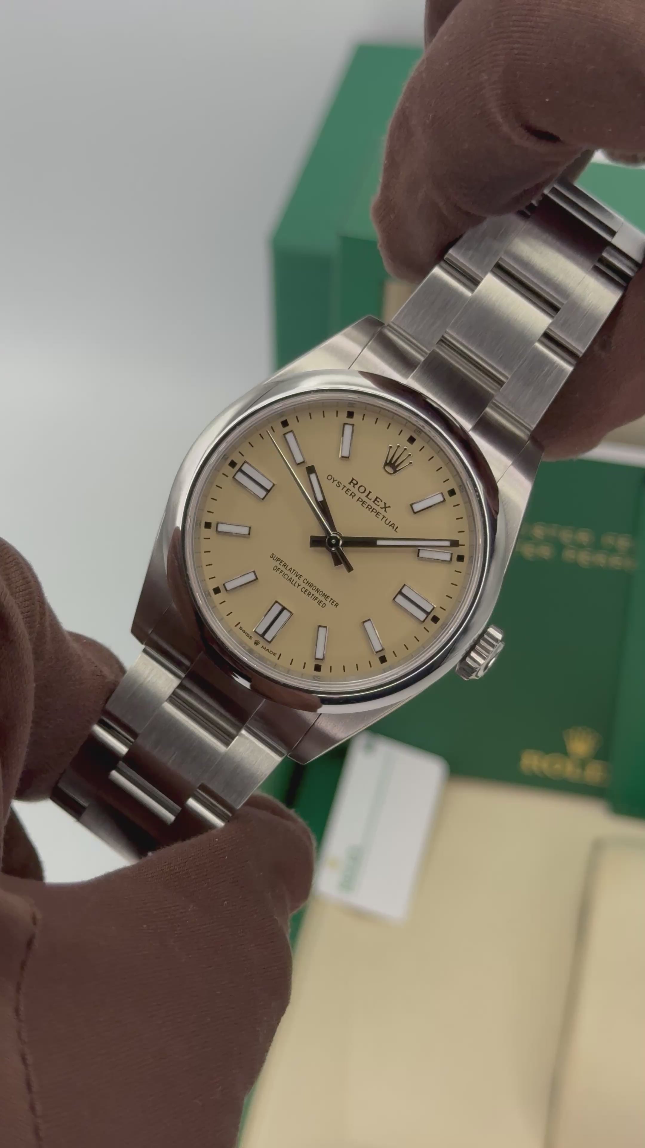 NEW 2025 Rolex Oyster Perpetual 41mm 134300 Beige Dial